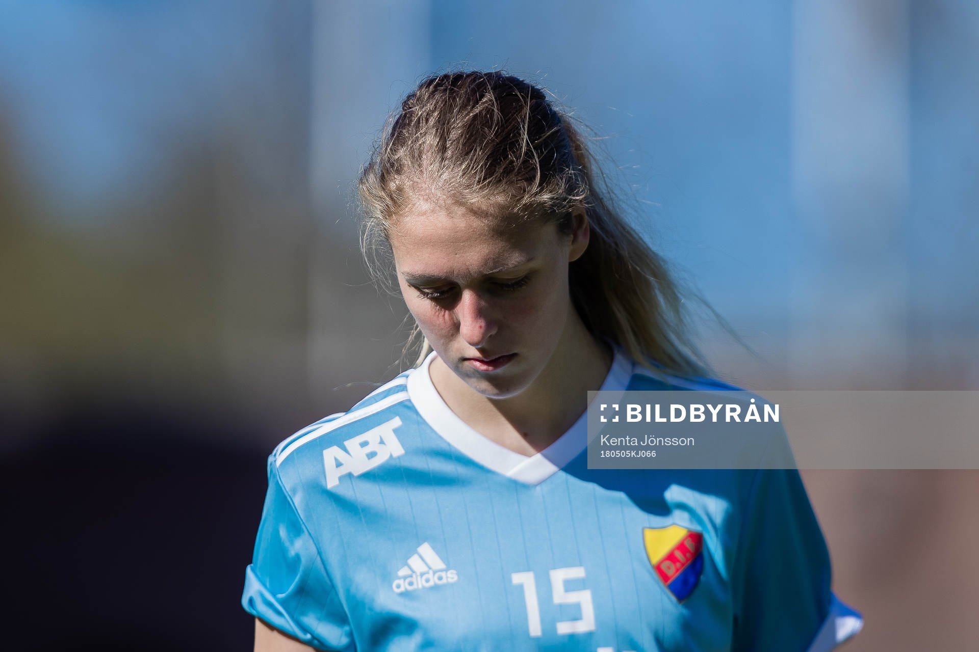 Djurgårdens målvakt Petra Kümin deppar innan