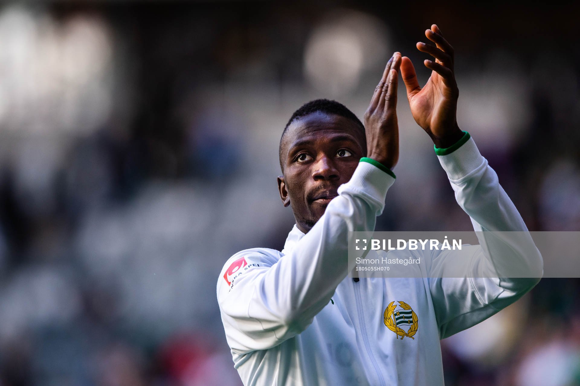 Hammarbys Pa Amat Dibba tackar publiken