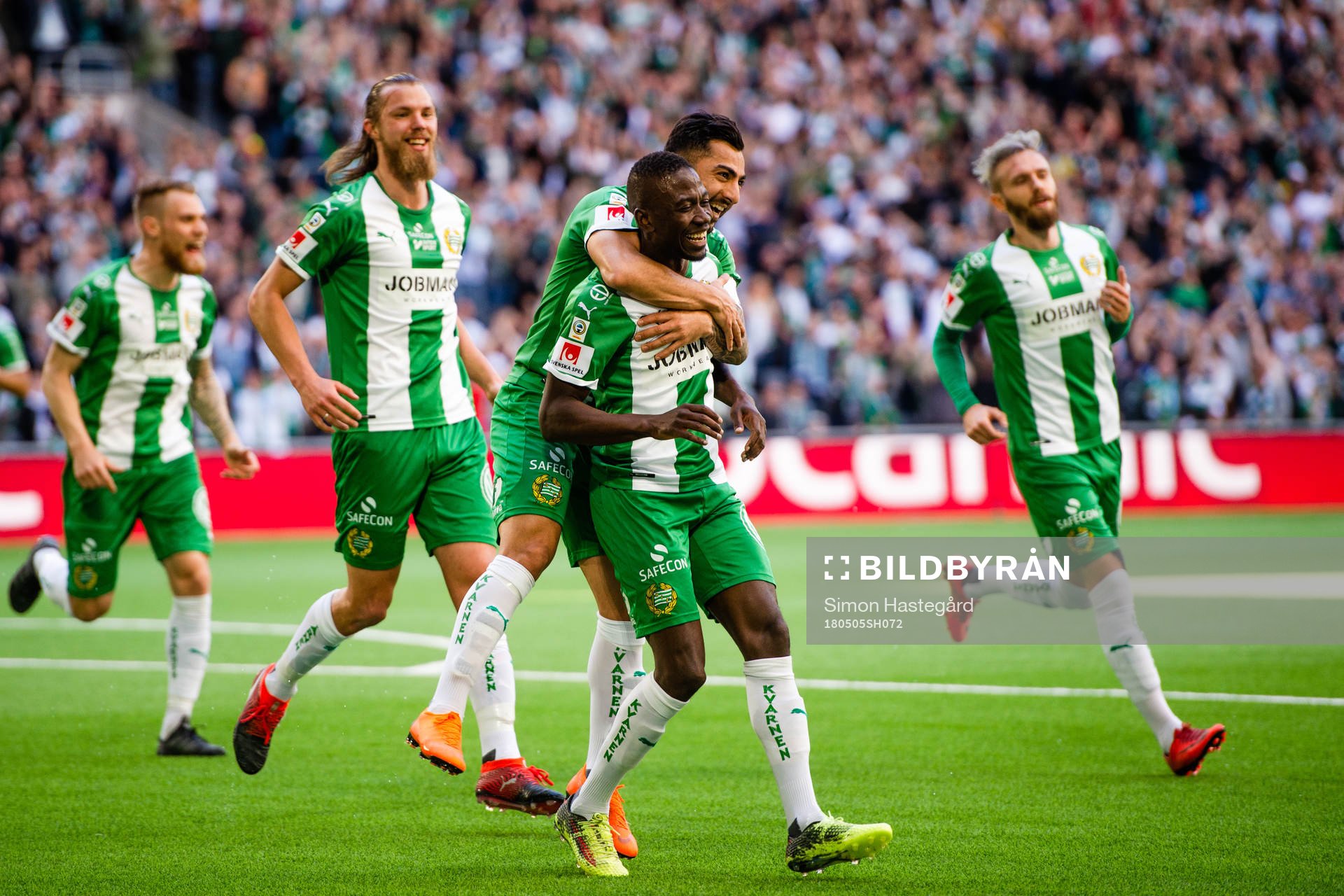 Hammarbys Jiloan Hamad och Pa Amat Dibba jublar