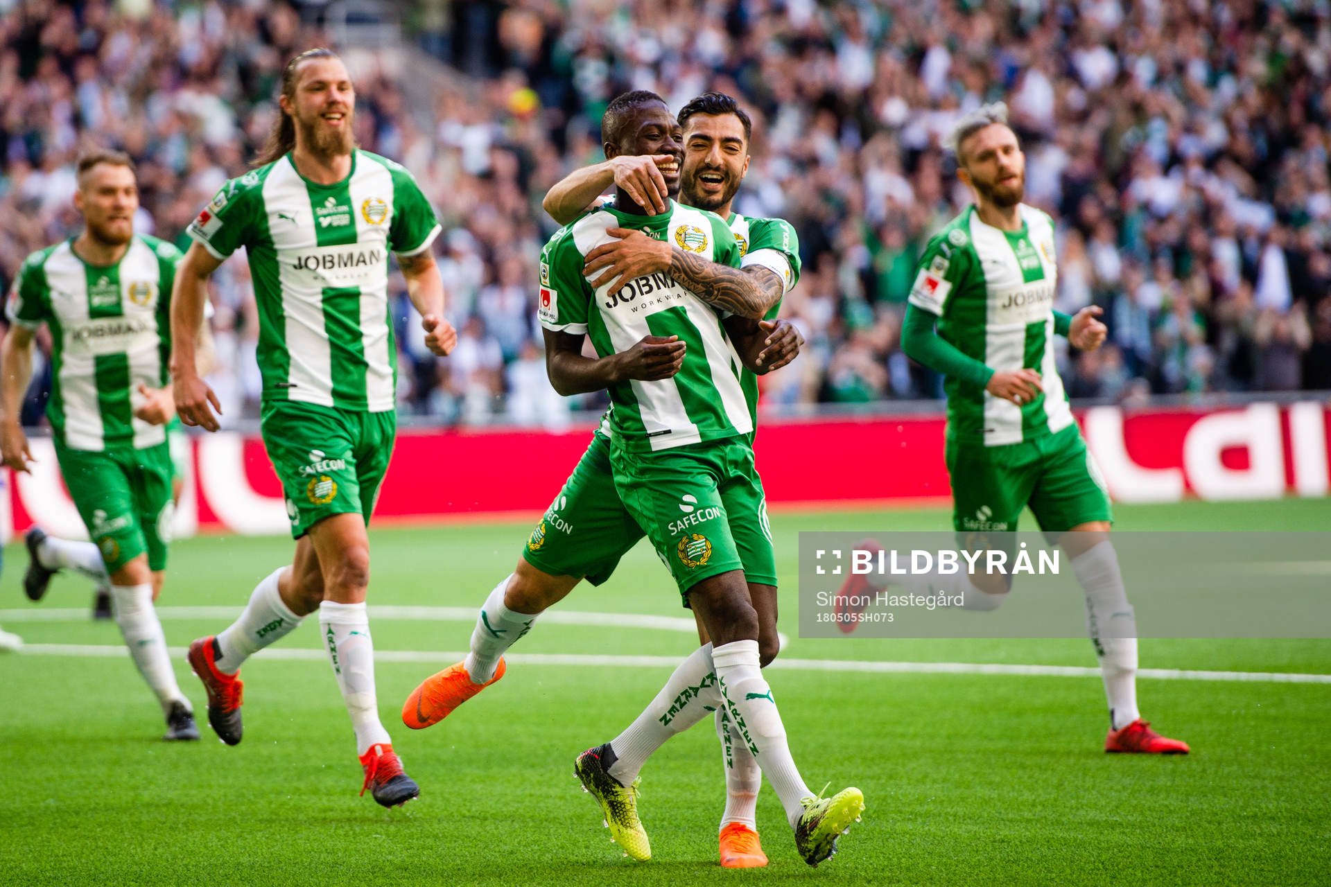 Hammarbys Jiloan Hamad och Pa Amat Dibba jublar