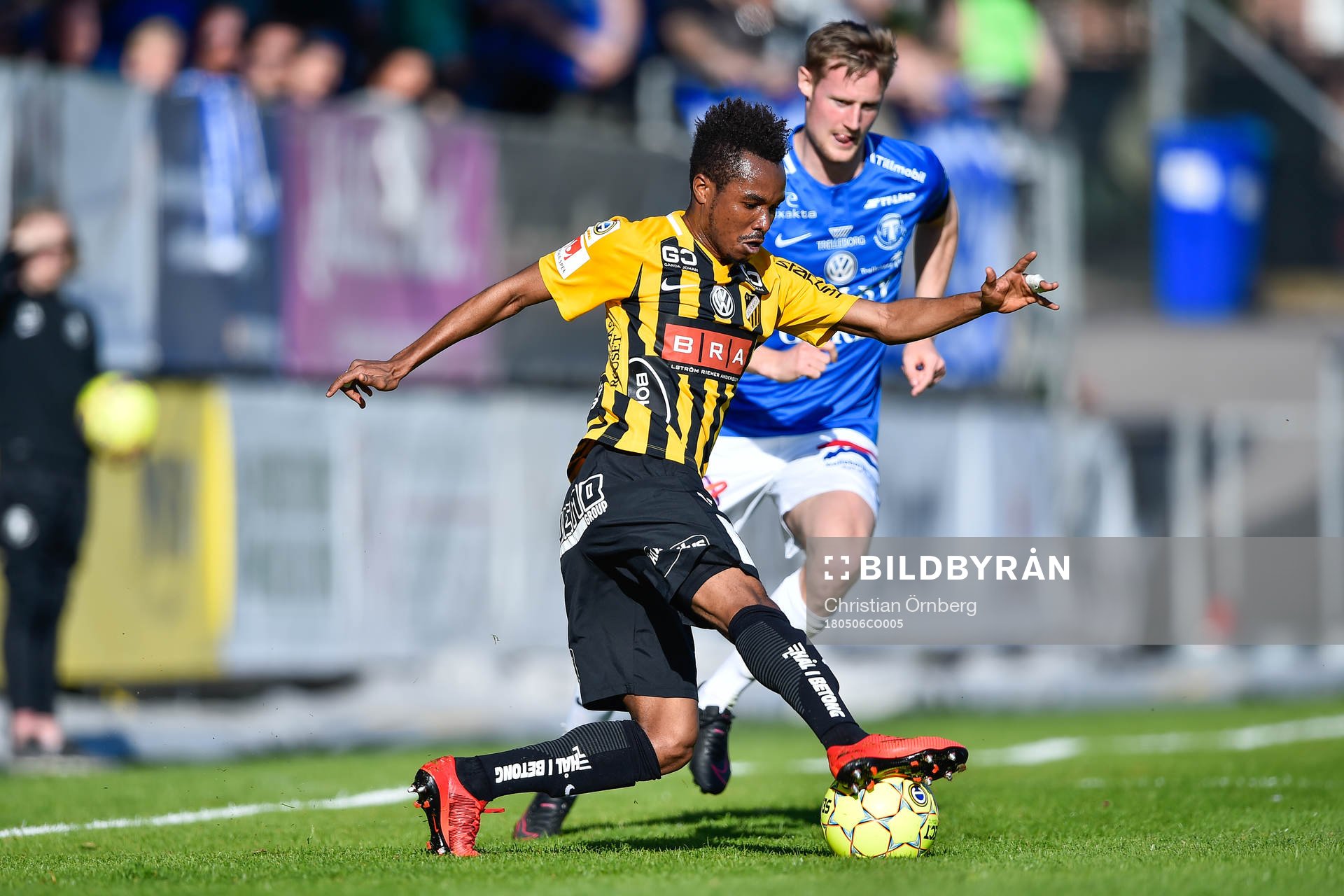 Häckens Nasiru Mohammed och Trelleborgs Anton Tideman