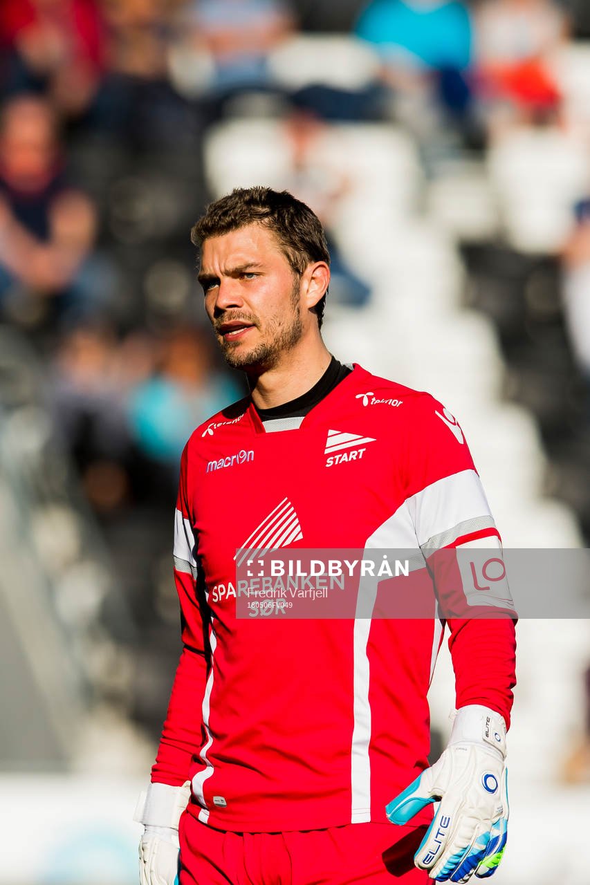 Goalkeeper Jonas Deumeland of Start