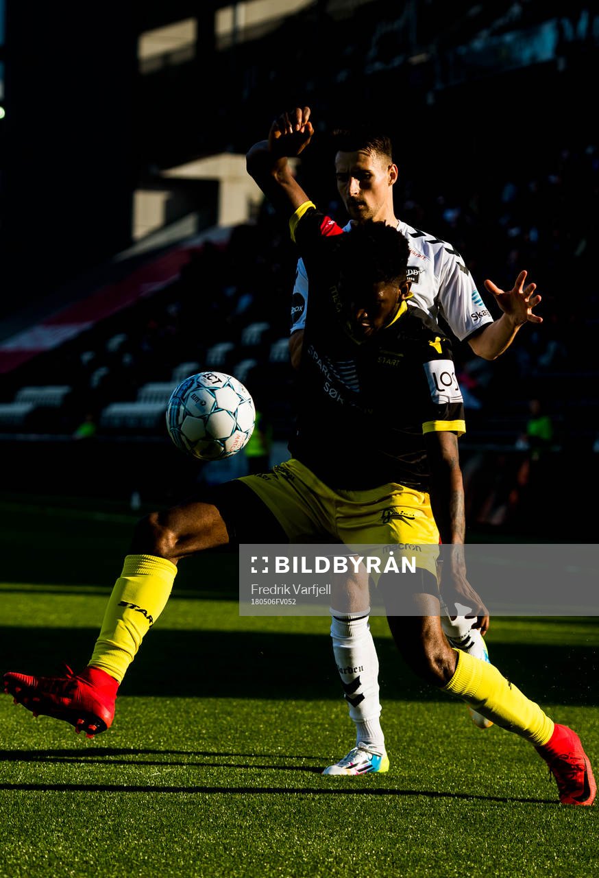 Elbasan Rashani of Odd and Damion Lowe of Start