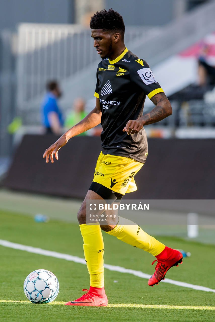 Damion Lowe of Start