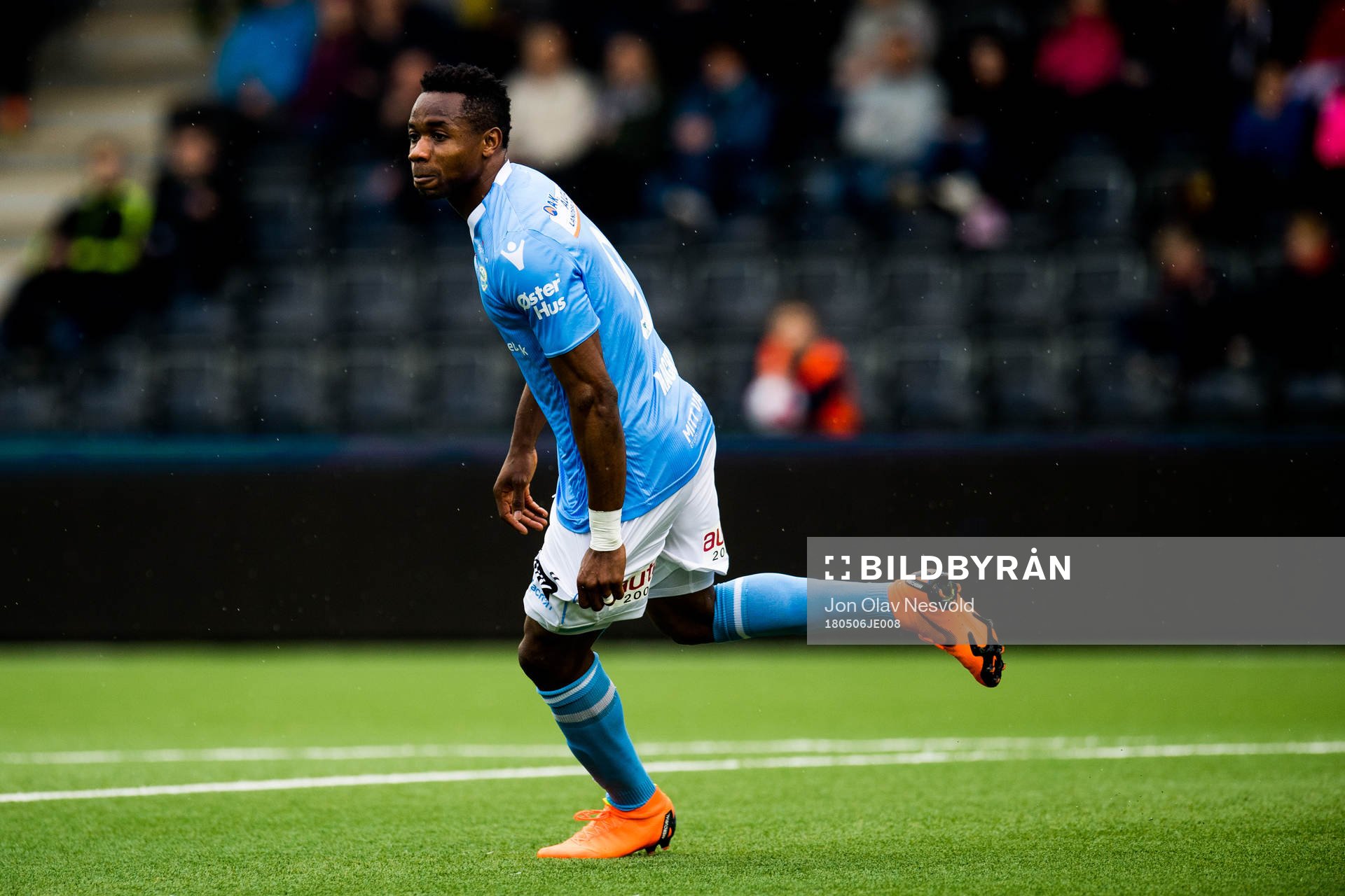 Kachi of Sandnes Ulf celebrates the 0-1 goal