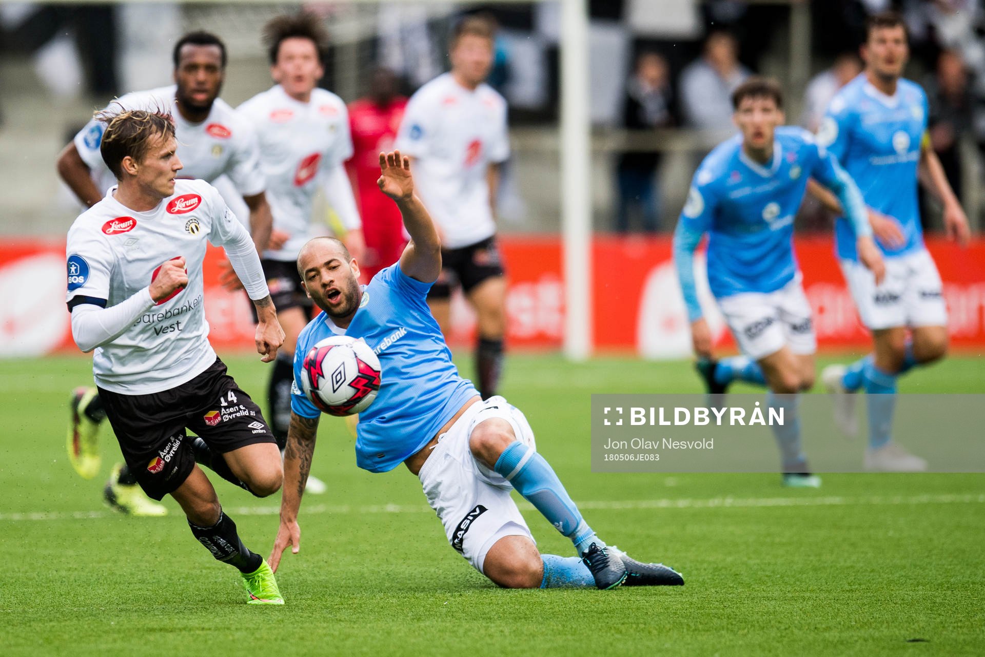 Ole Martin Rindarøy of Sogndal and Kristian Brix of