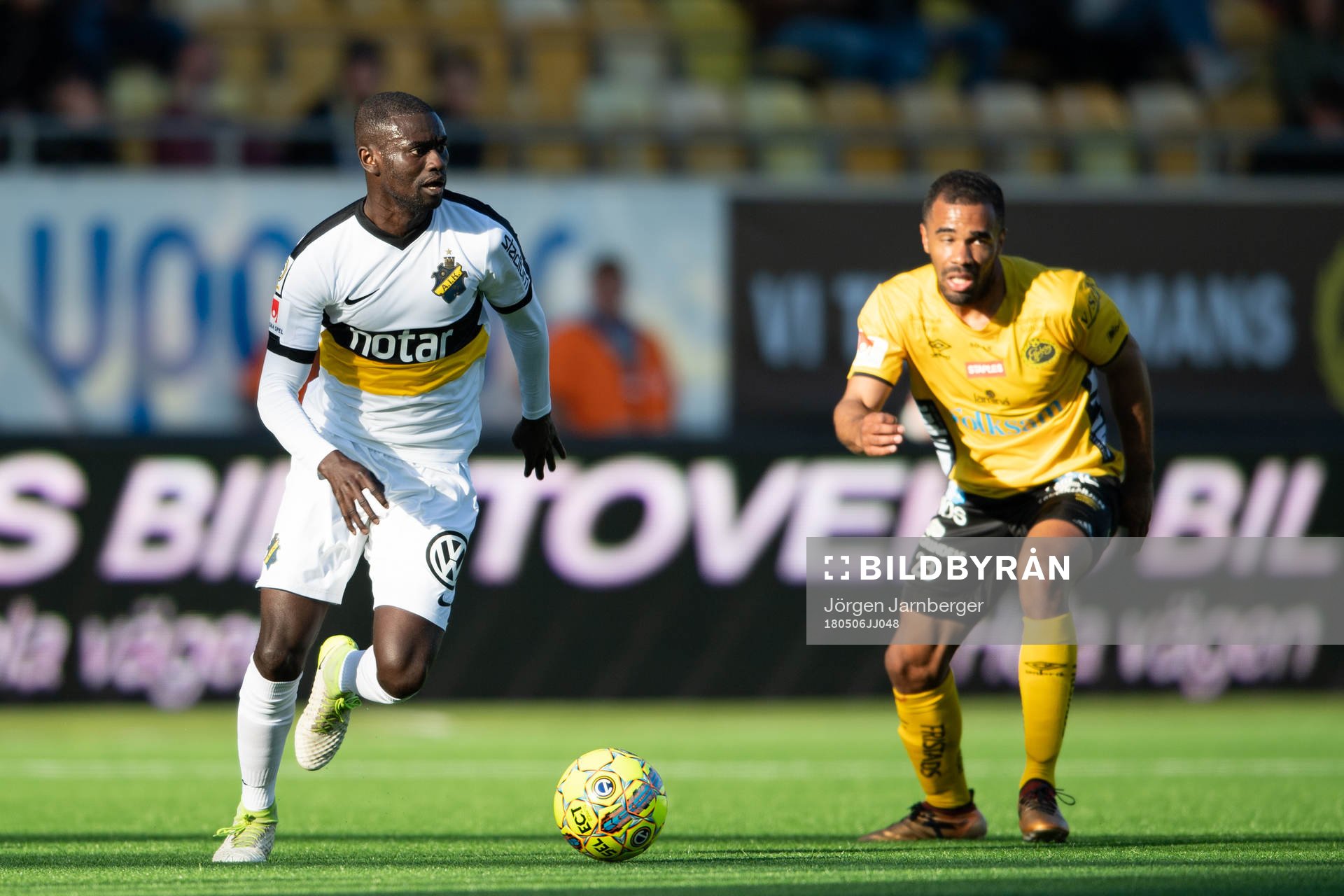 s Enoch Kofi Adu och Elfsborgs Alex Dyer