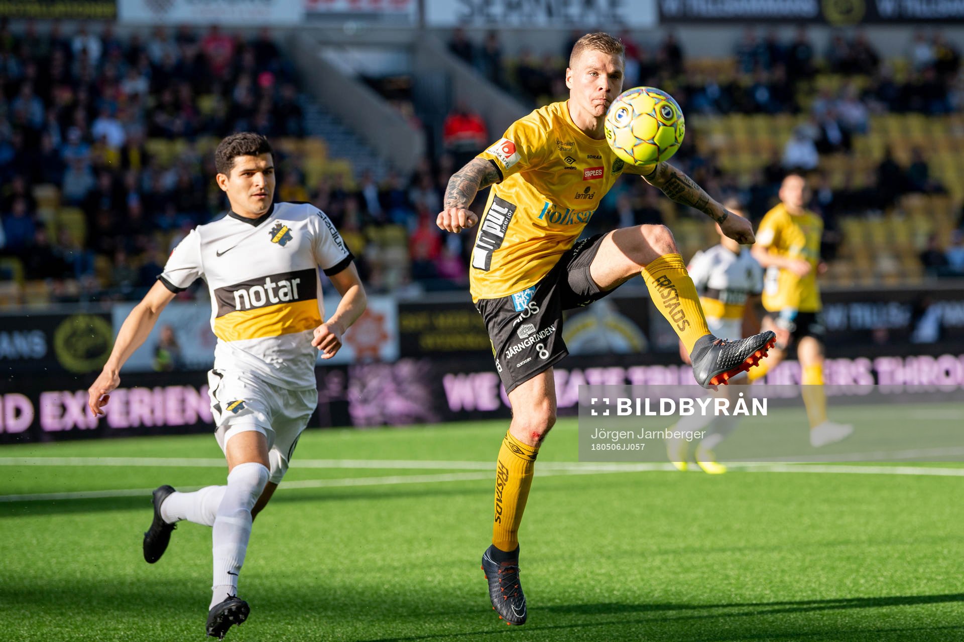 s Tarik Elyounoussi