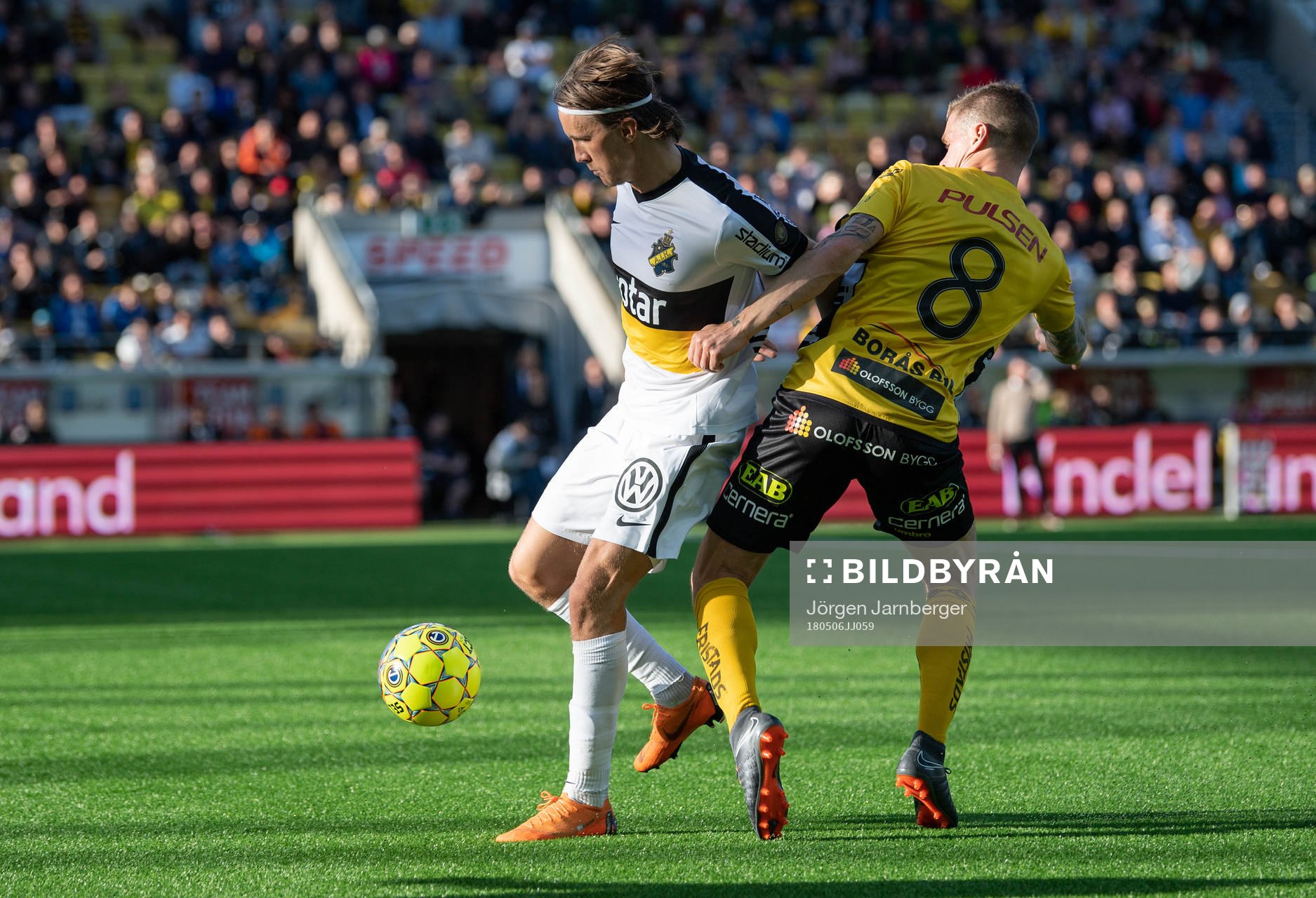 s Kristoffer Olsson och Elfsborgs Samuel Holmén