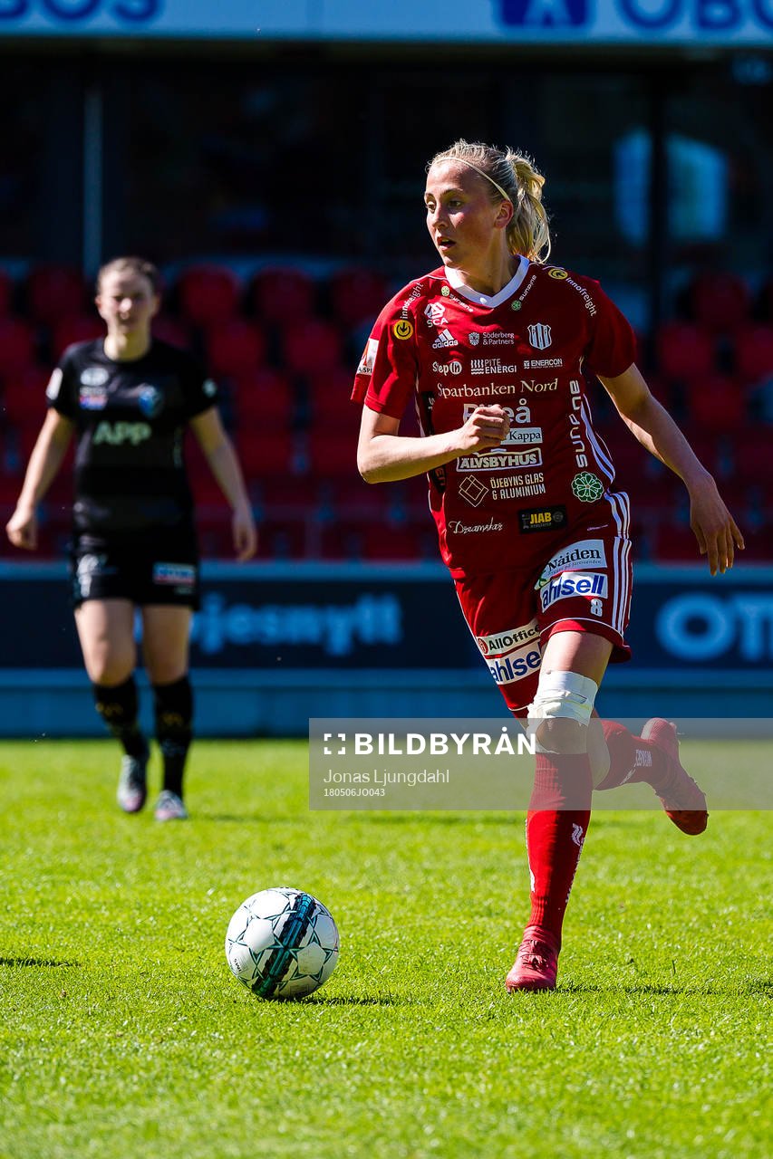 Piteås Julia Karlenäs