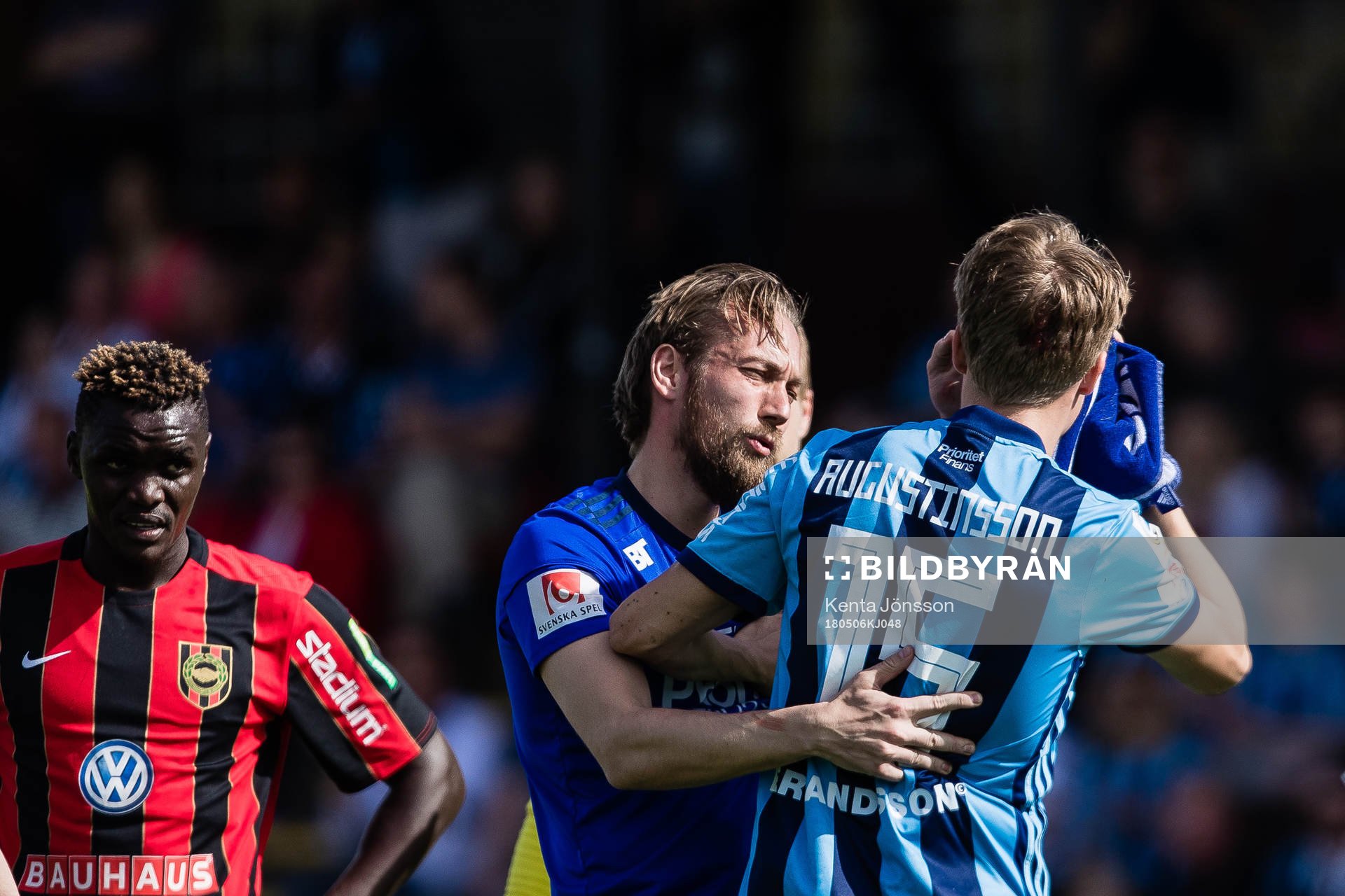 Djurgårdens Jonathan Augustinsson har skadat sig