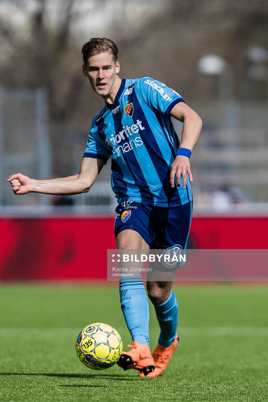 Djurgårdens Felix Beijmo under fotbollsmatchen i Allsvenskan mellan Brommapojkarna och Djurgården den 6 Maj 2018 i Stockholm. 