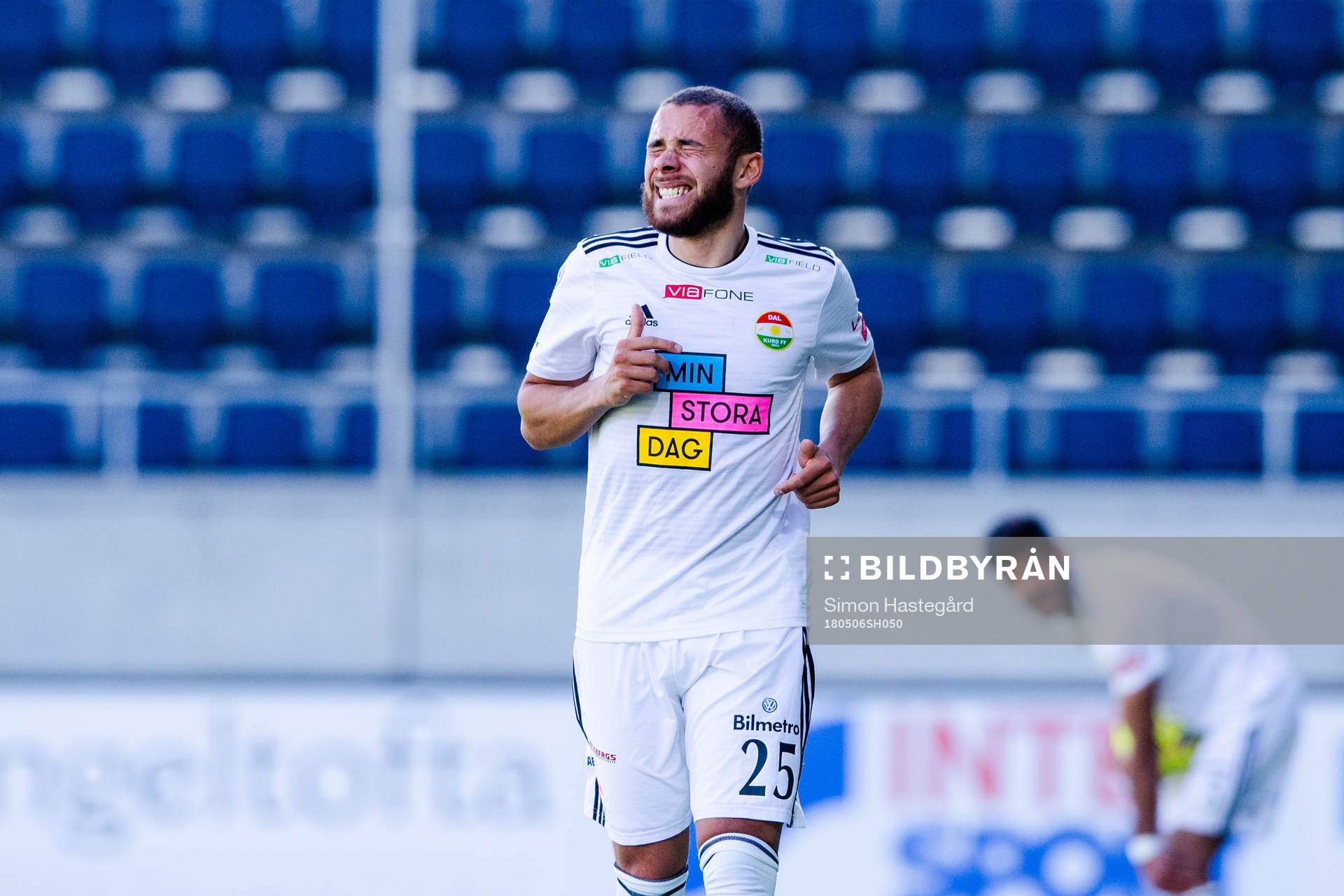 Dalkurds Malkolm Moenza har ont