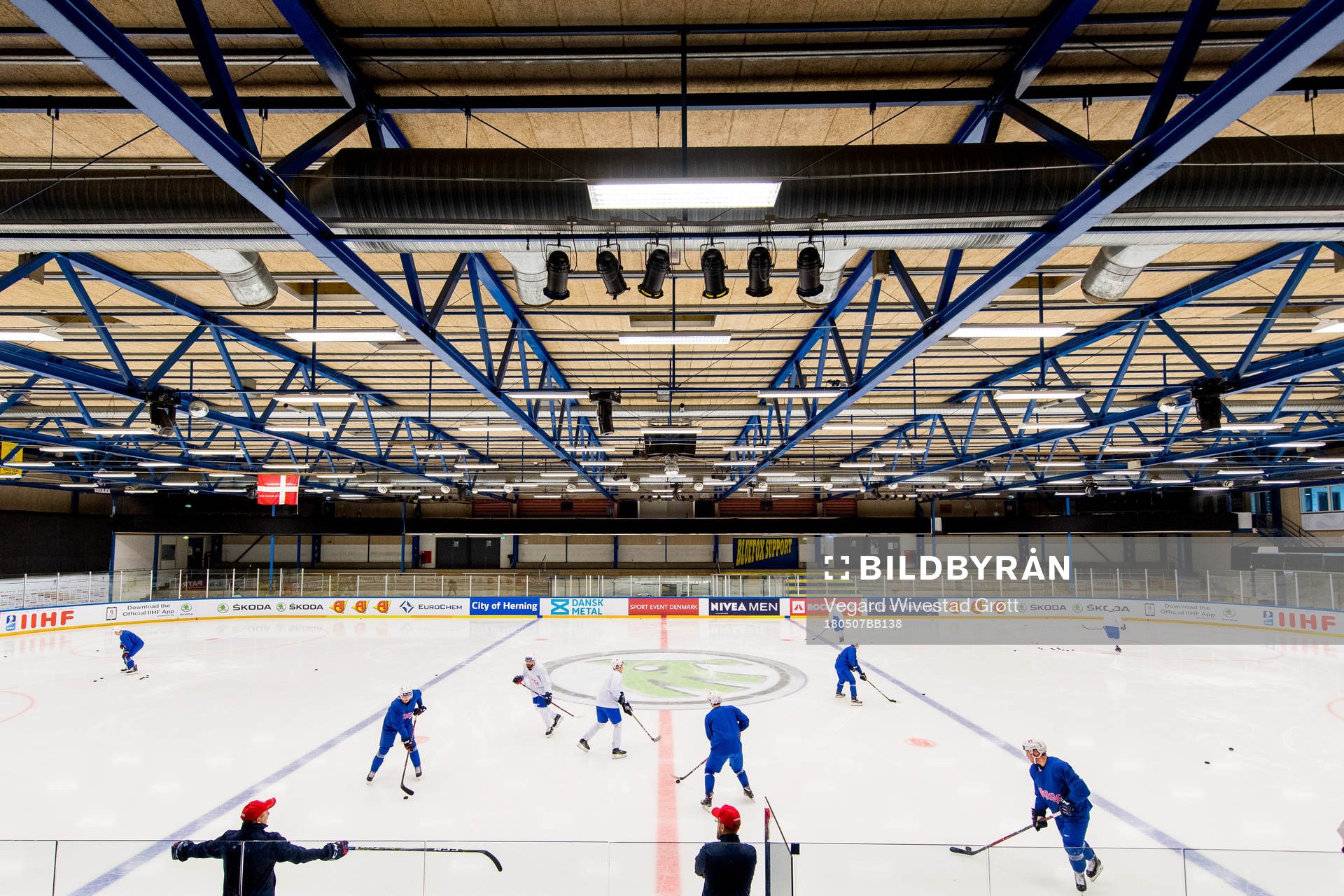 General view of Kvik Hockey Arena