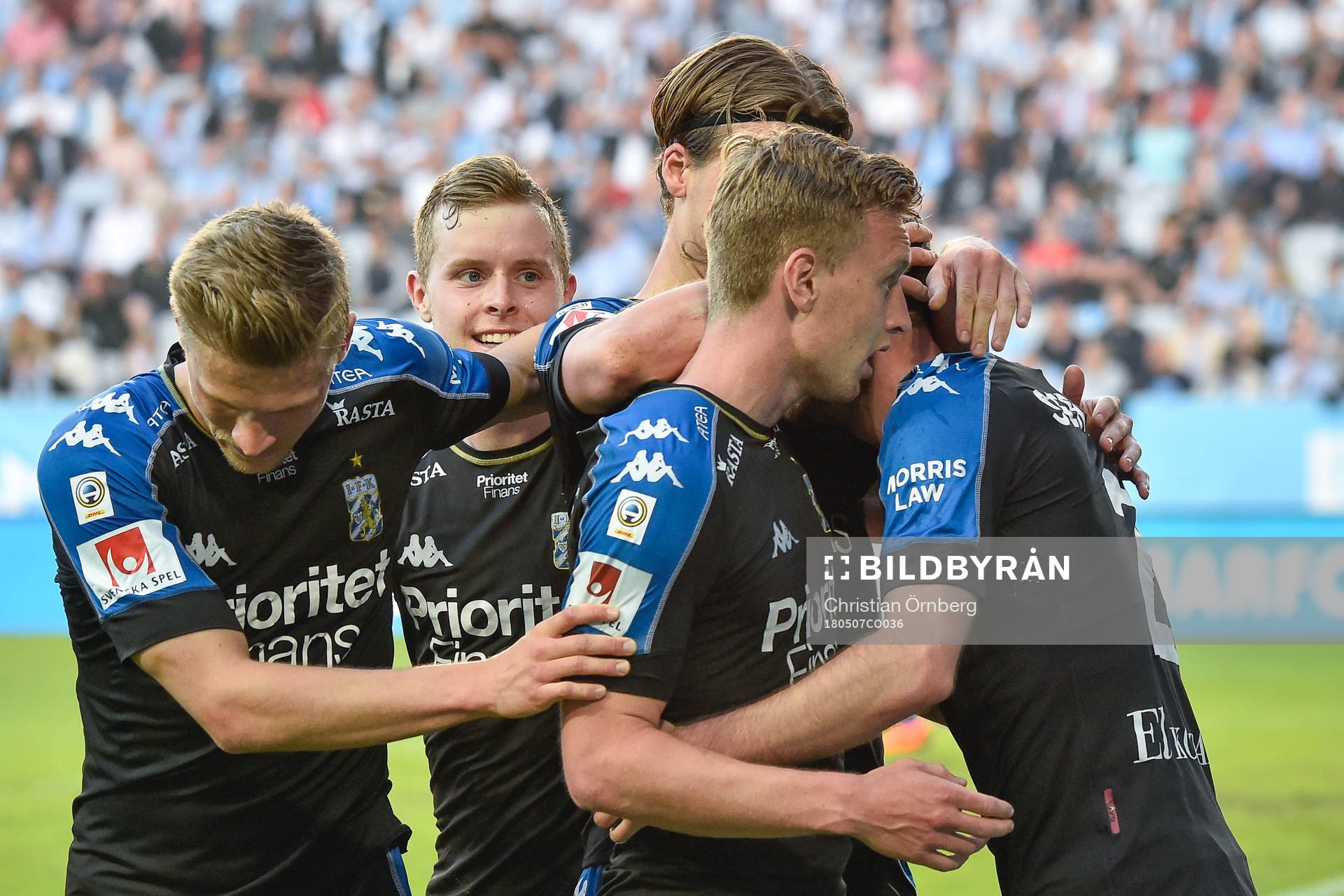 IFK Göteborgs spelare jublar