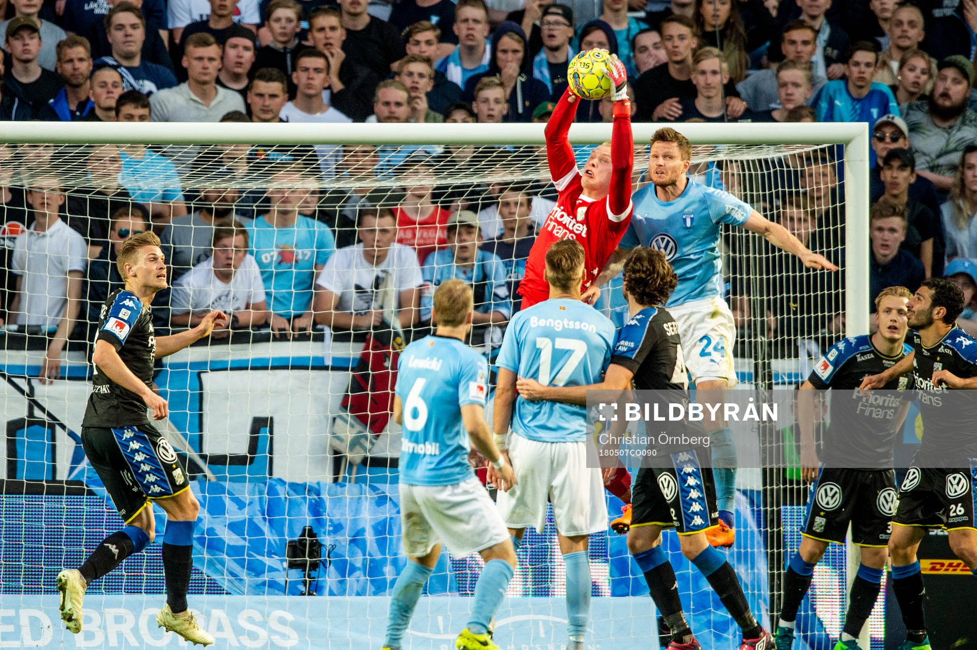 IFK Göteborgs målvakt Pontus Dahlberg mot Malmö FFs