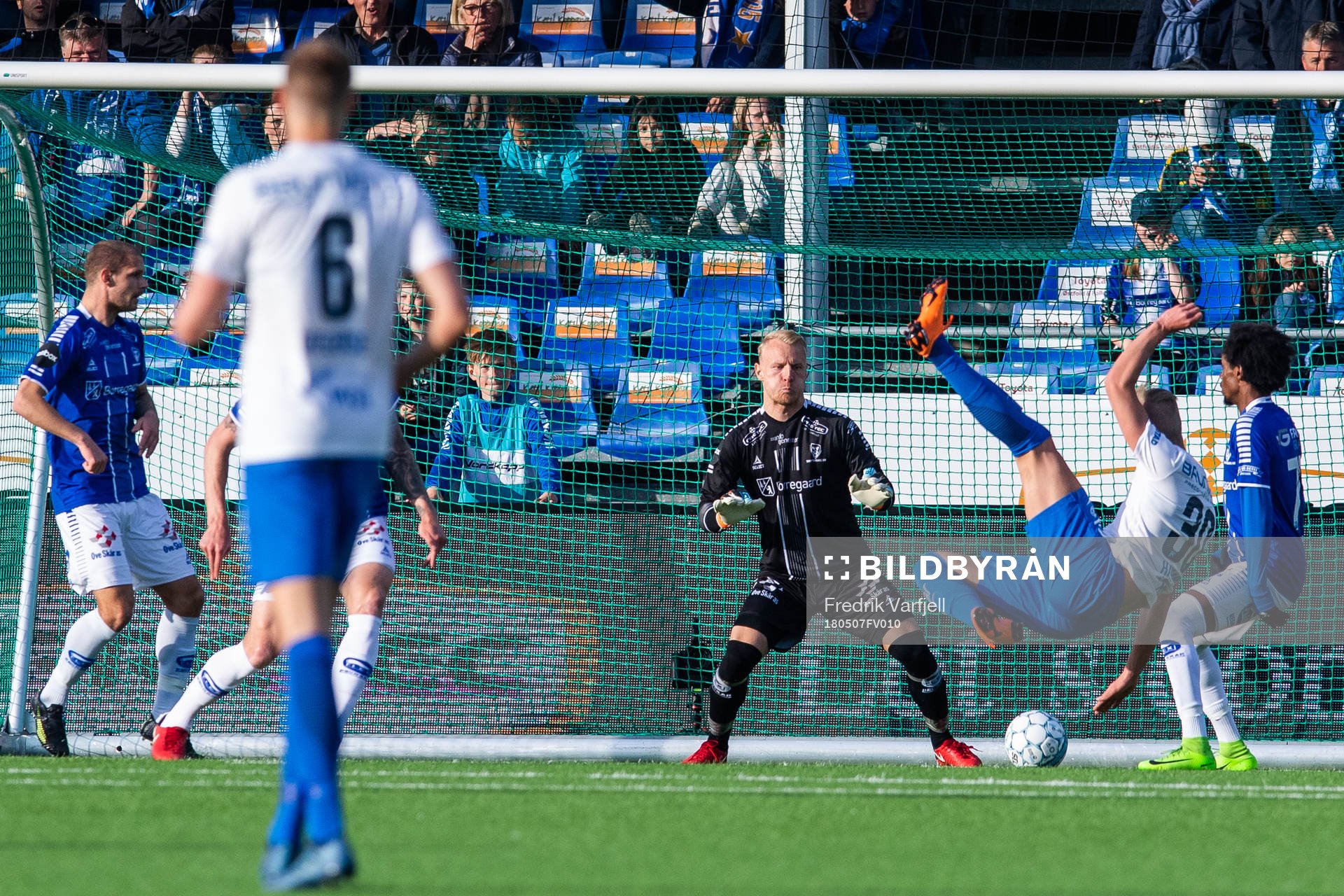 Erling Braut Haaland of Molde scores 1-1