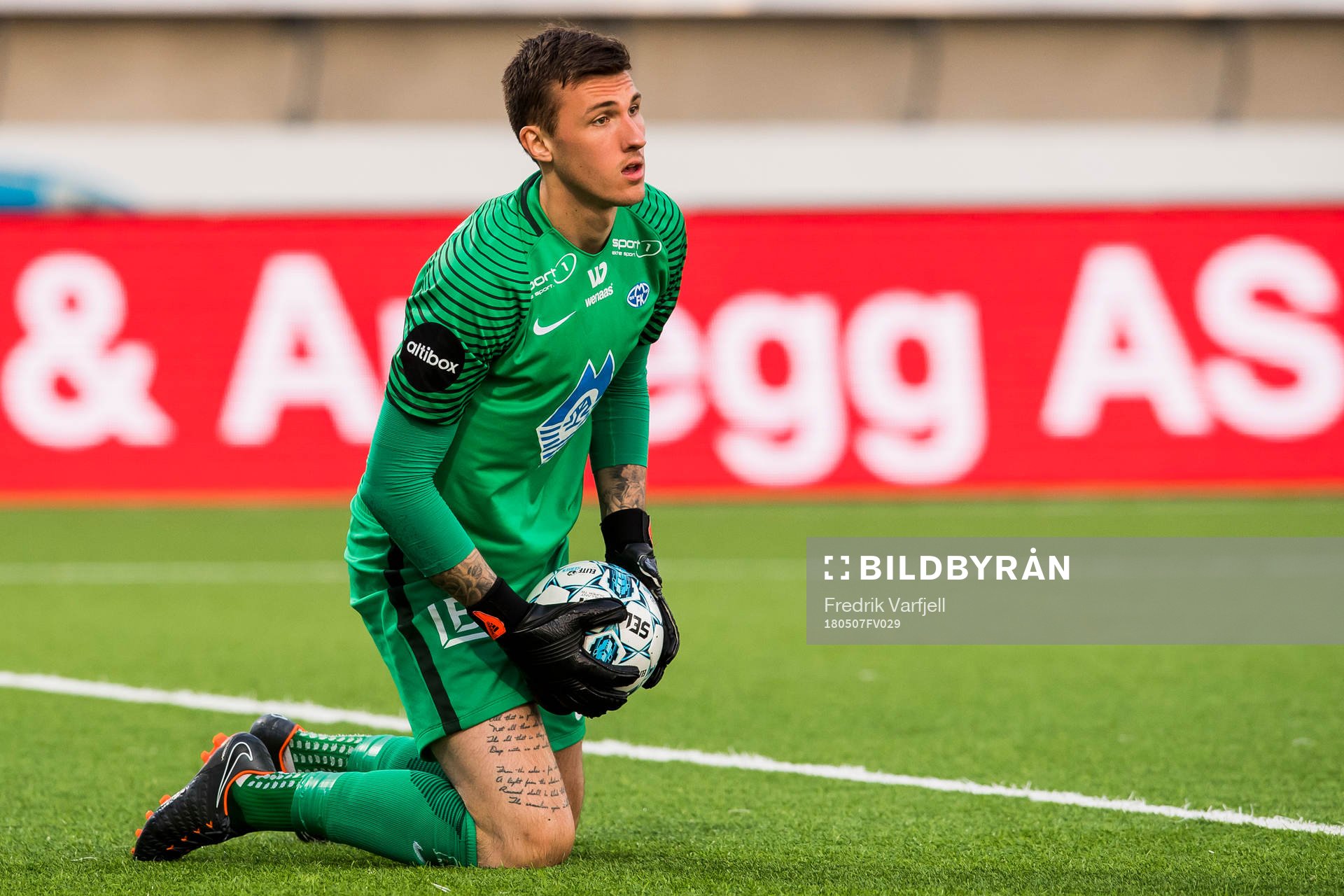 Goalkeeper Andreas Linde of Molde