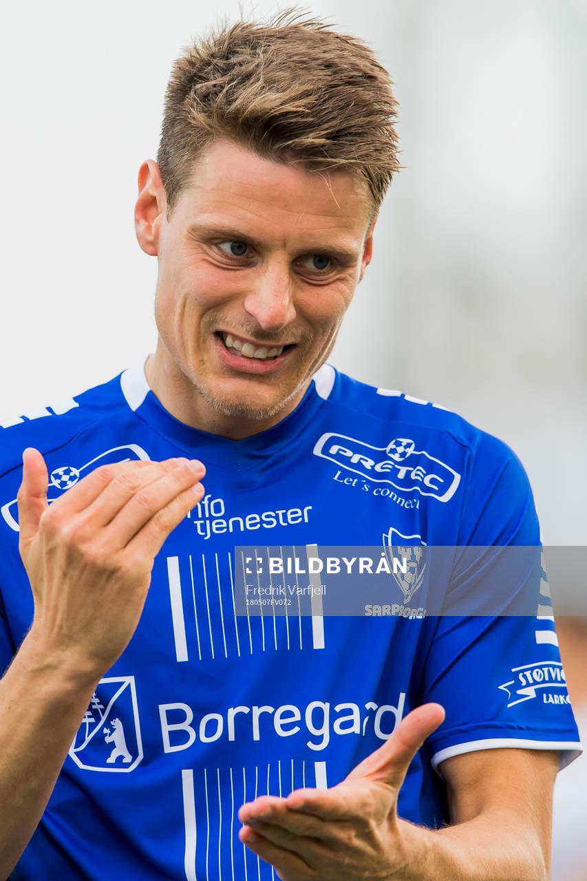 Kristoffer Zachariassen of Sarpsborg 08 reacts