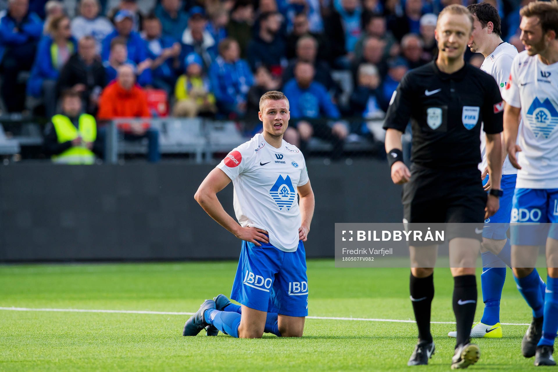 Stian Gregersen of Molde looks dejected behind Ola Hobber