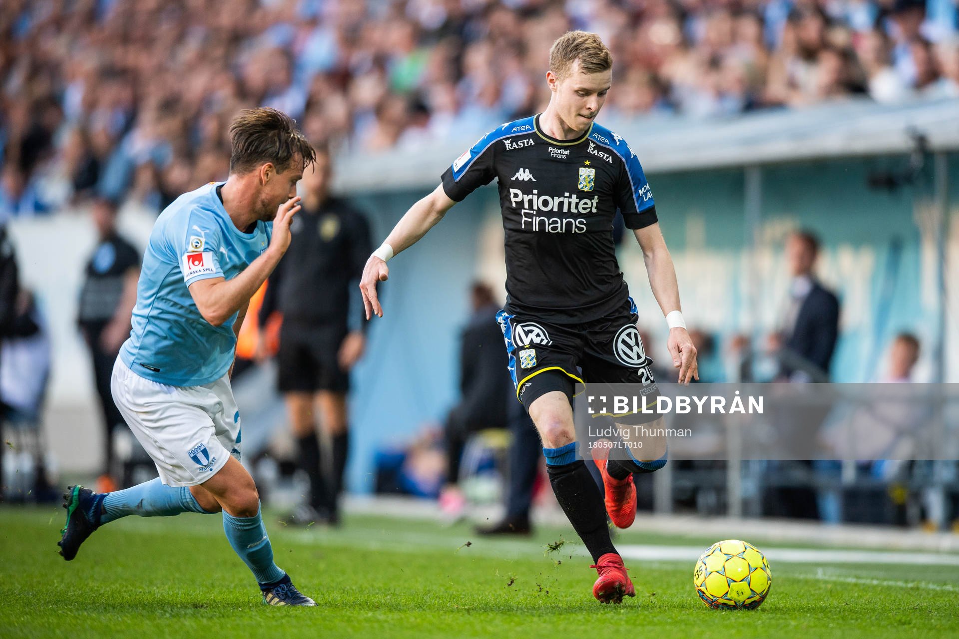 Malmö FFs Eric Larsson och IFK Göteborgs Victor Wernersson