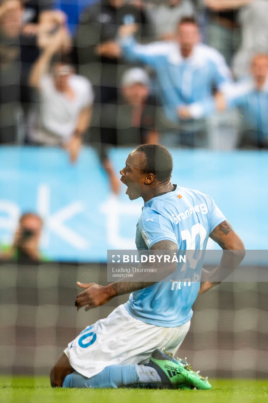 Malmö FFs Carlos Strandberg jublar