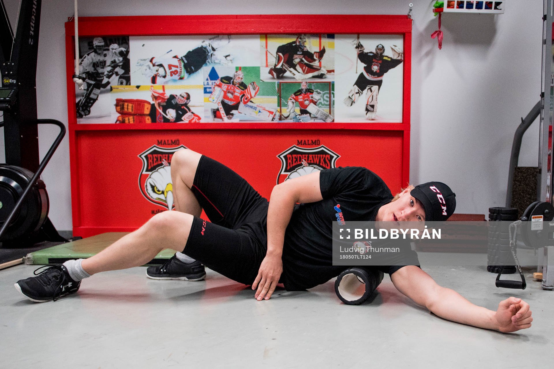 Emil Sylvegård stretchar