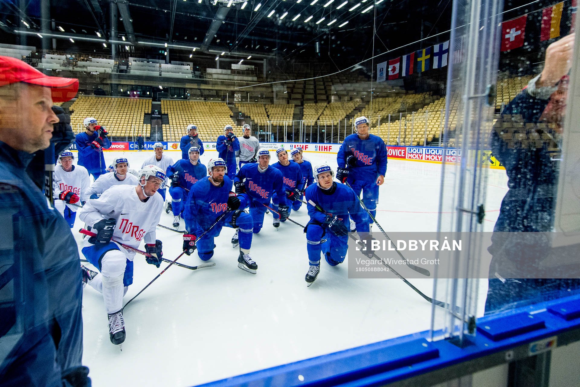 Sjur Robert Nilsen, assistant coach of Norway, Dennis