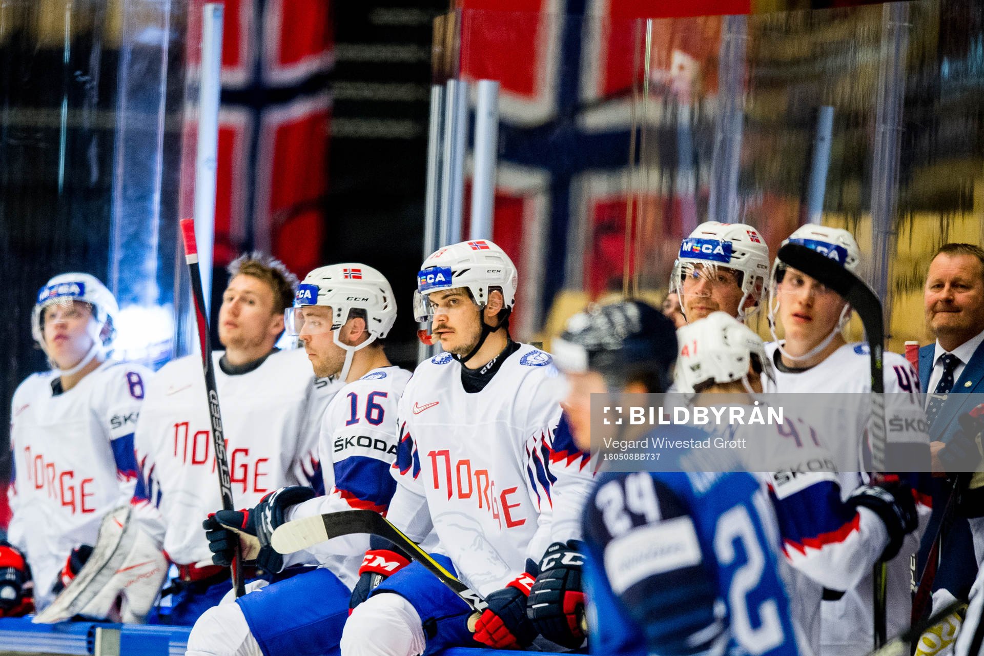 Thomas Valkvæ Olsen looks dejected