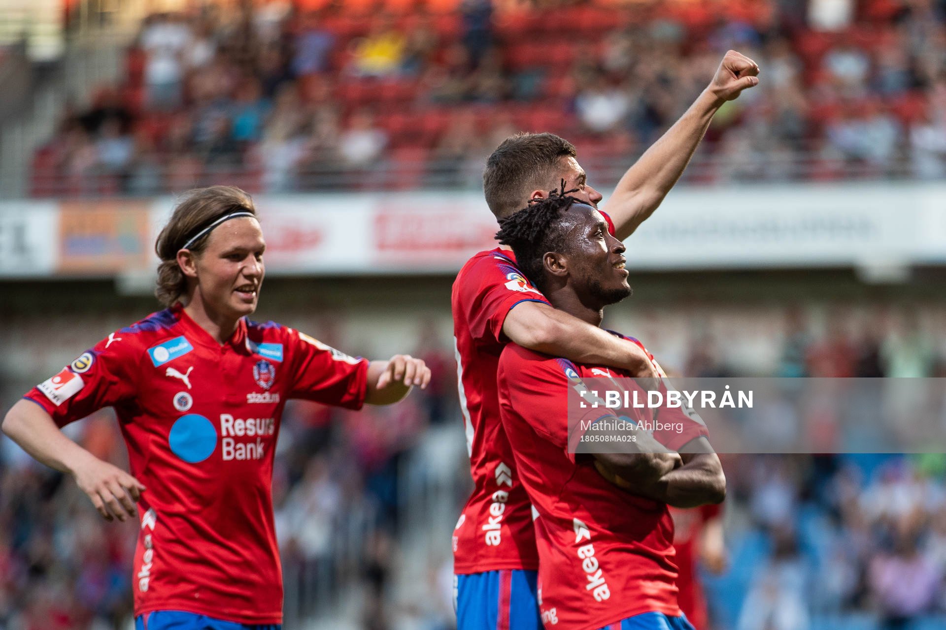 Helsingborgs Mamudu Moro jublar med lagkamrater