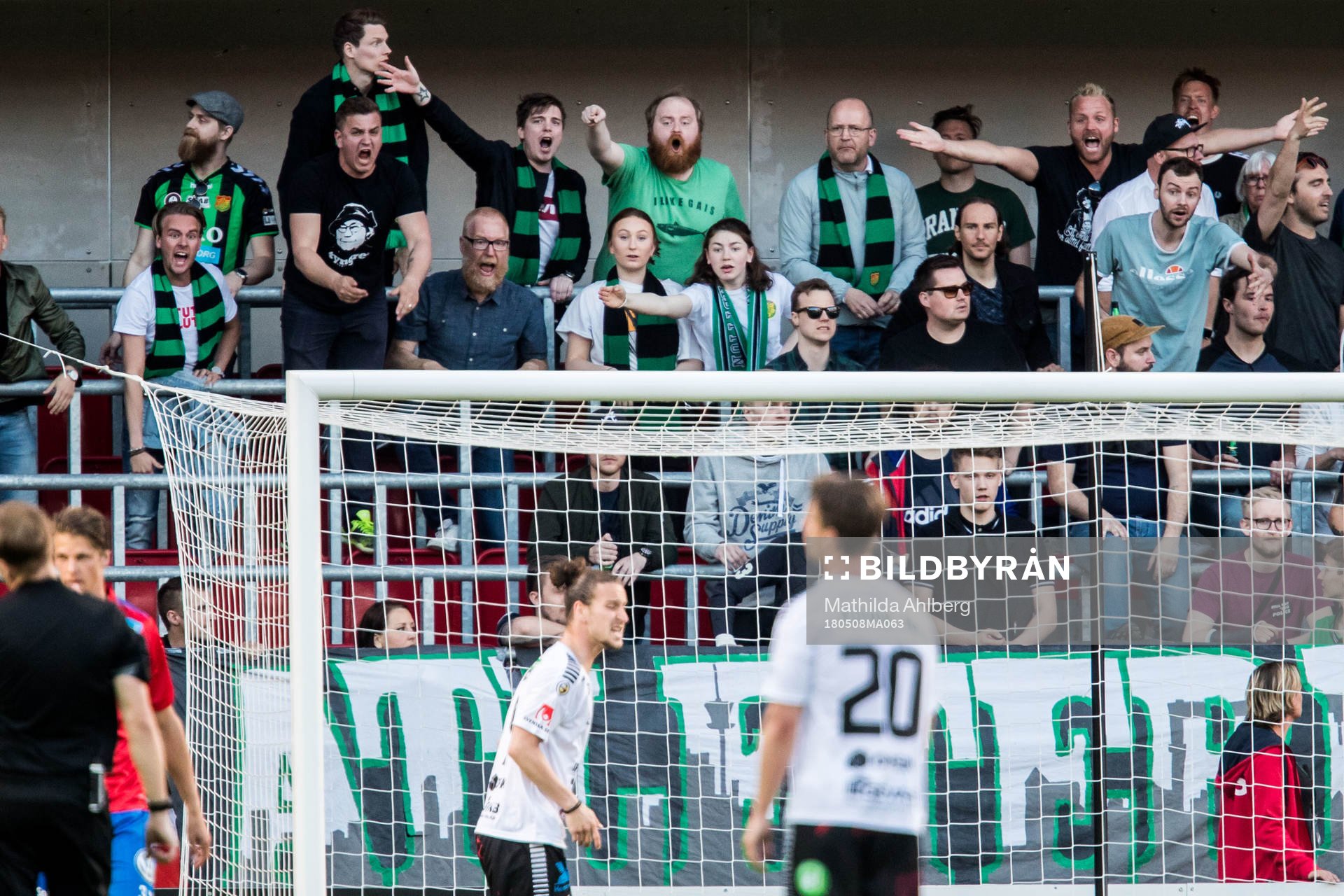 GAIS supportrar reagerar