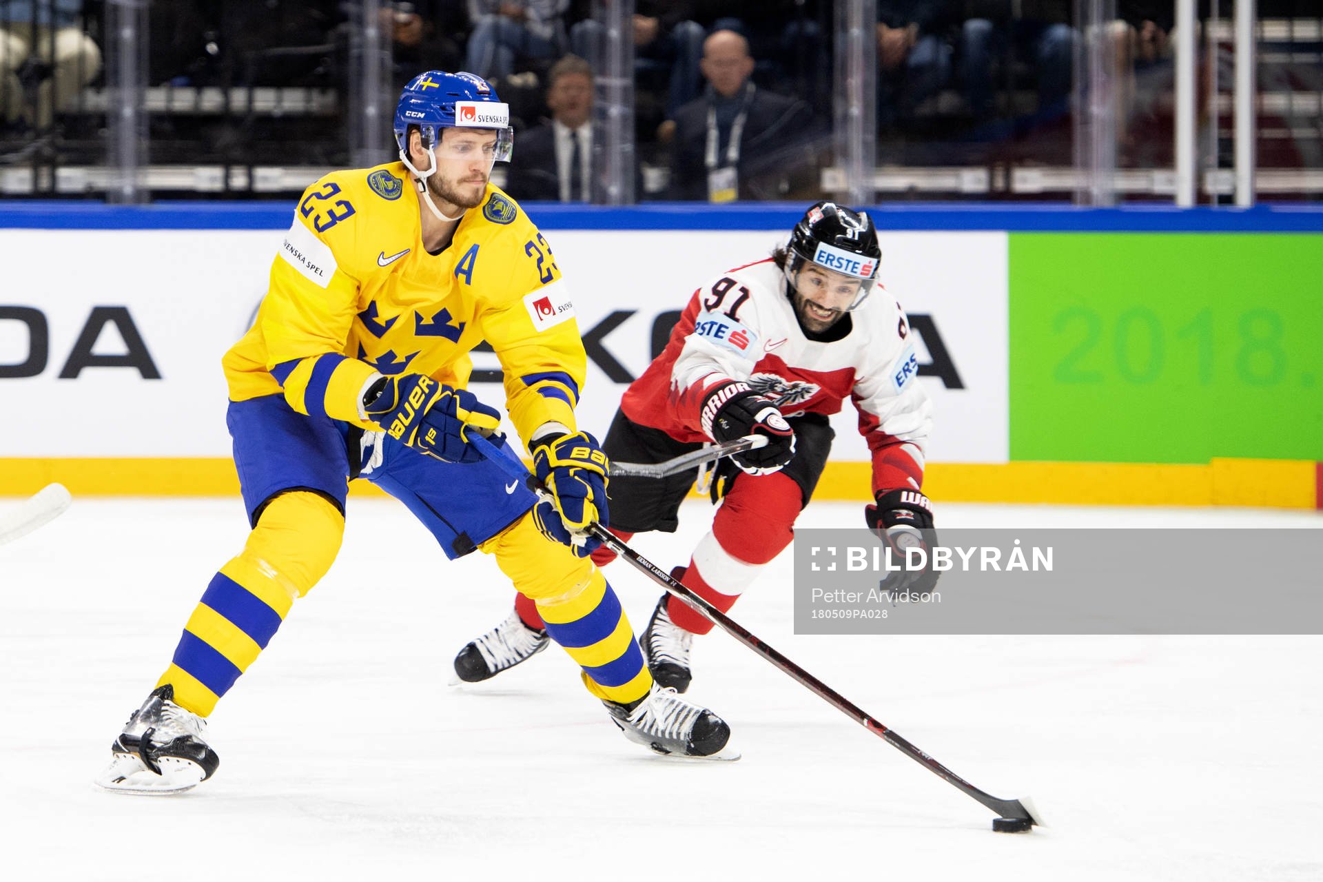Sveriges Oliver Ekman Larsson och Österrikes Dominque