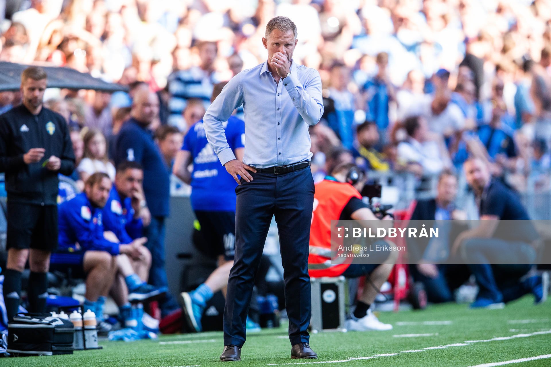 Malmö FFs tränare Magnus Pehrsson deppar
