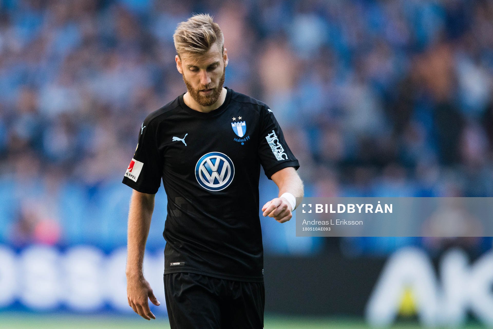 Malmö FFs Rasmus Bengtsson deppar