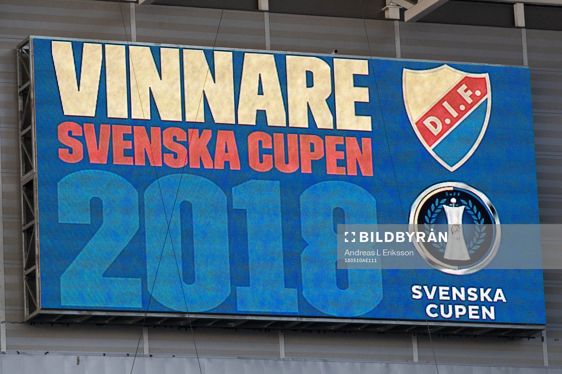 LED-skärmen presenterar Djurgården som vinnare av Svenska