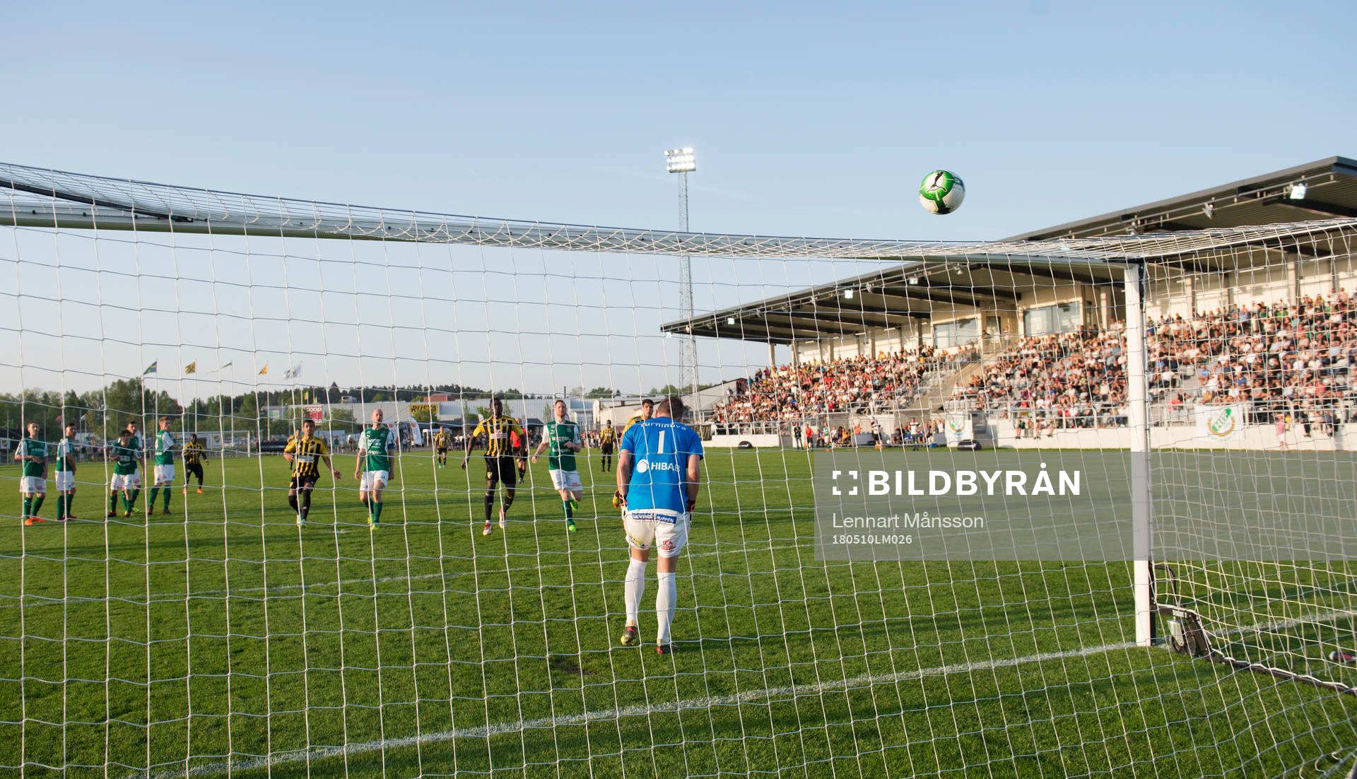 Nya läktaren på Österås i matchen i division 2 mellan