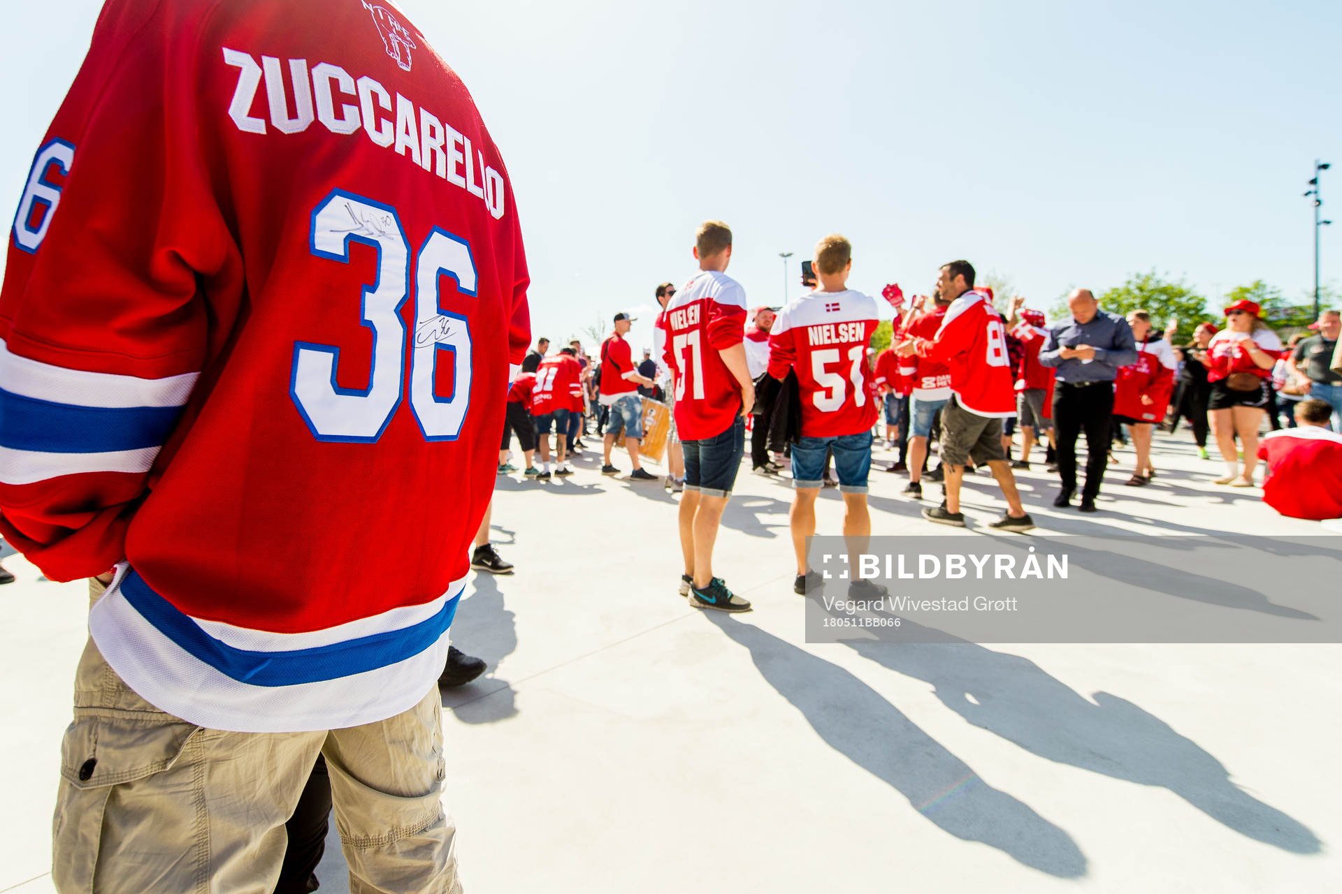 A Norwegian supporter with a Mats Zuccarello kit