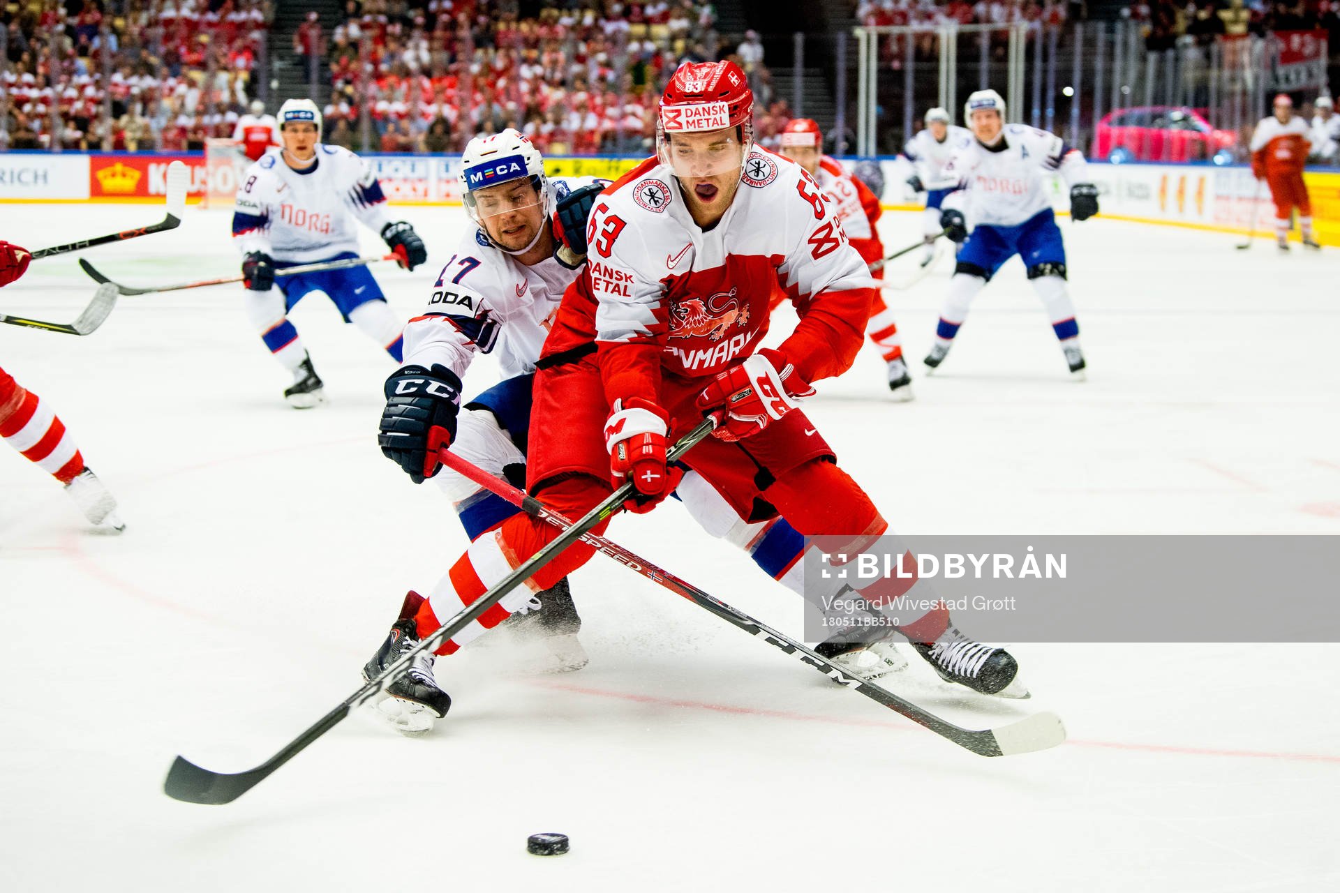 Stefan Espeland of Norway and Patrick Russell of Denmark