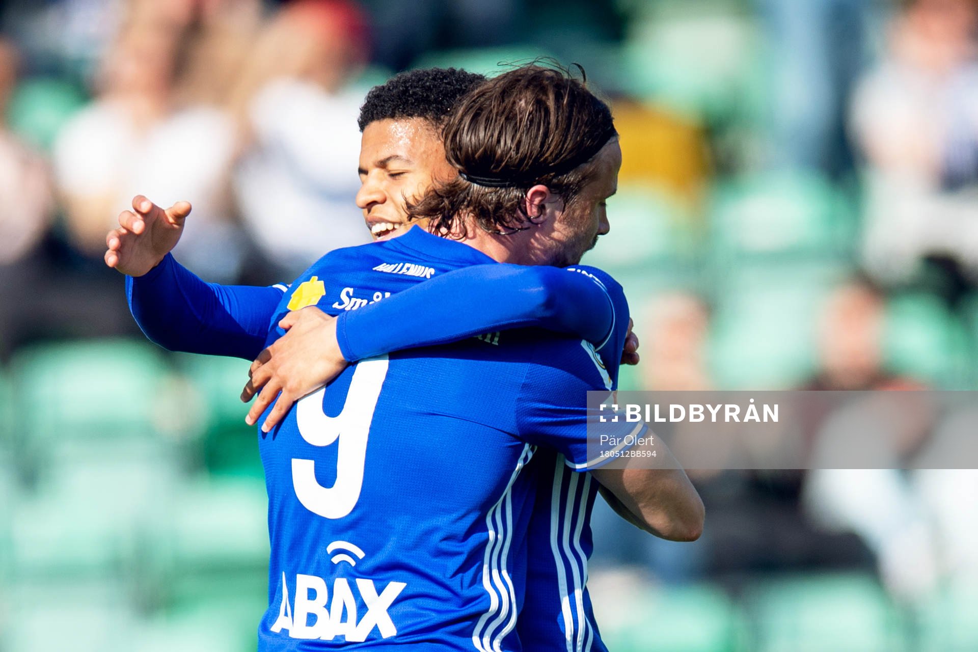 Sundsvalls Linus Hallenius jublar efter 2-0 under fotbollsmatchen i Allsvenskan mellan Gif Sundsvall och Brommapojkarna den 12 Maj 2018 i Sundsvall.