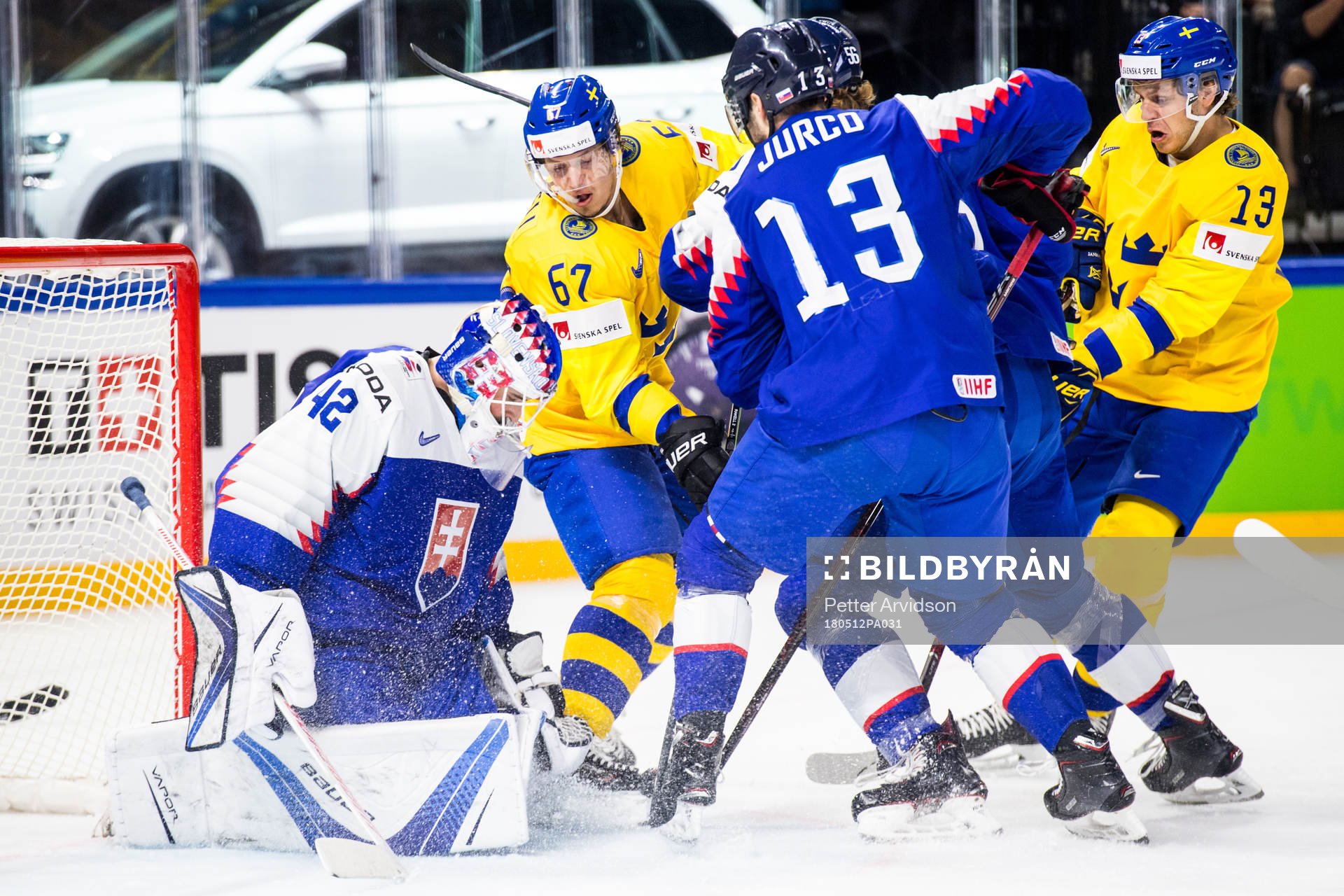 Sveriges Rickard Rakell och Mattias Janmark oroar mot