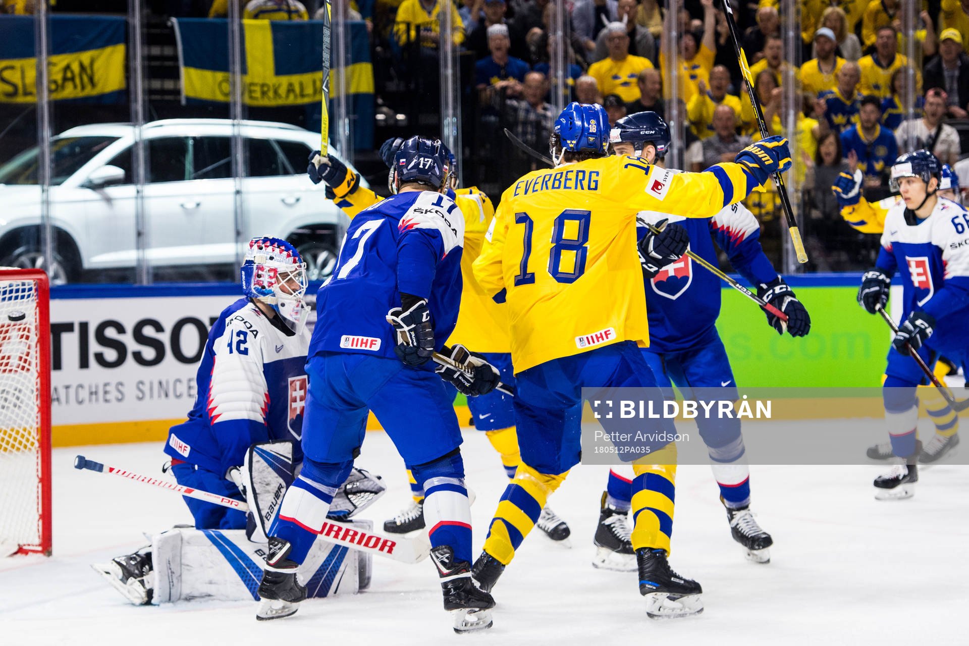 Sveriges Dennis Everberg jublar