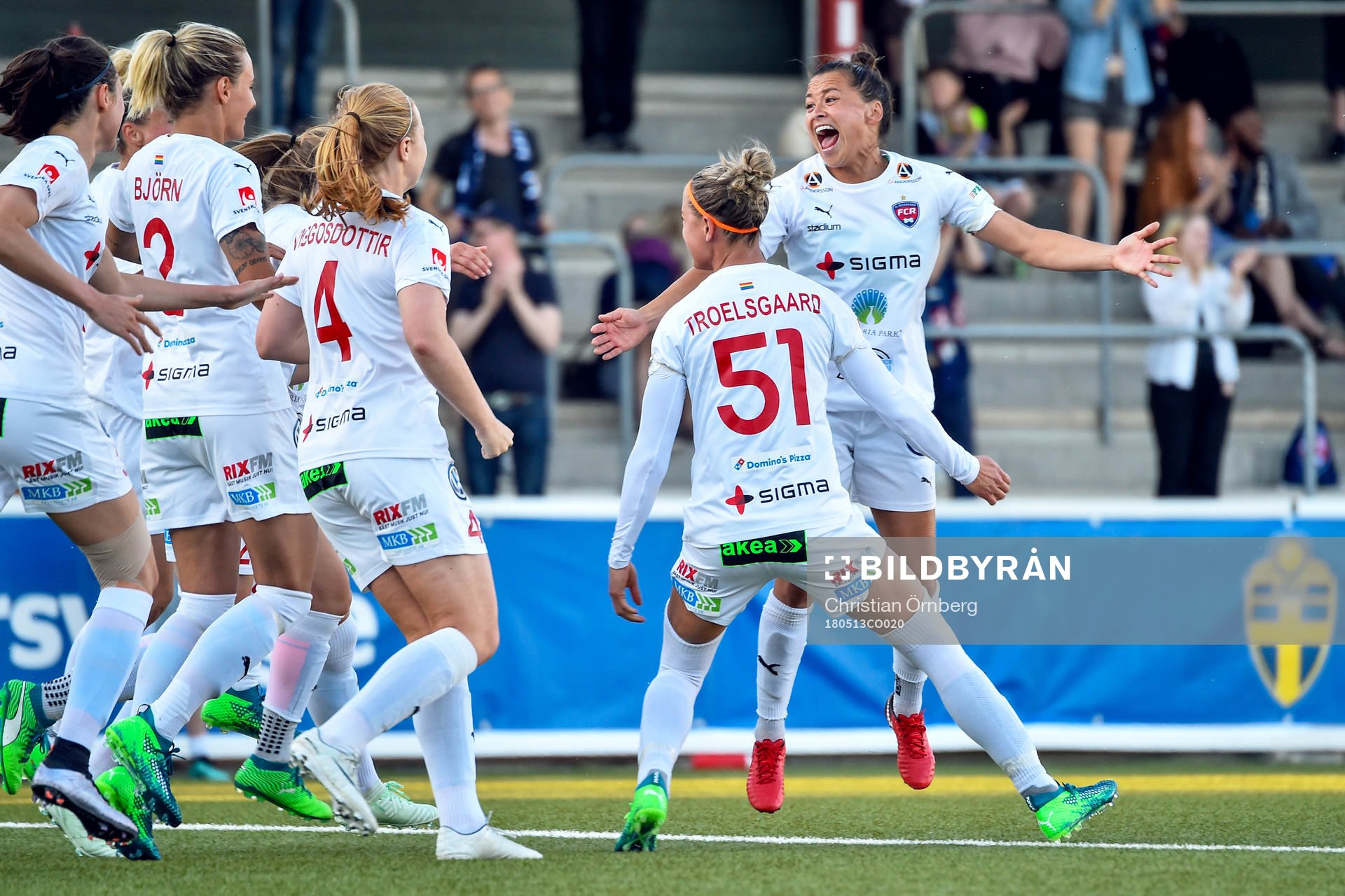 Rosengårds Sanne Troelsgaard Nielsen jublar med lagkamrater