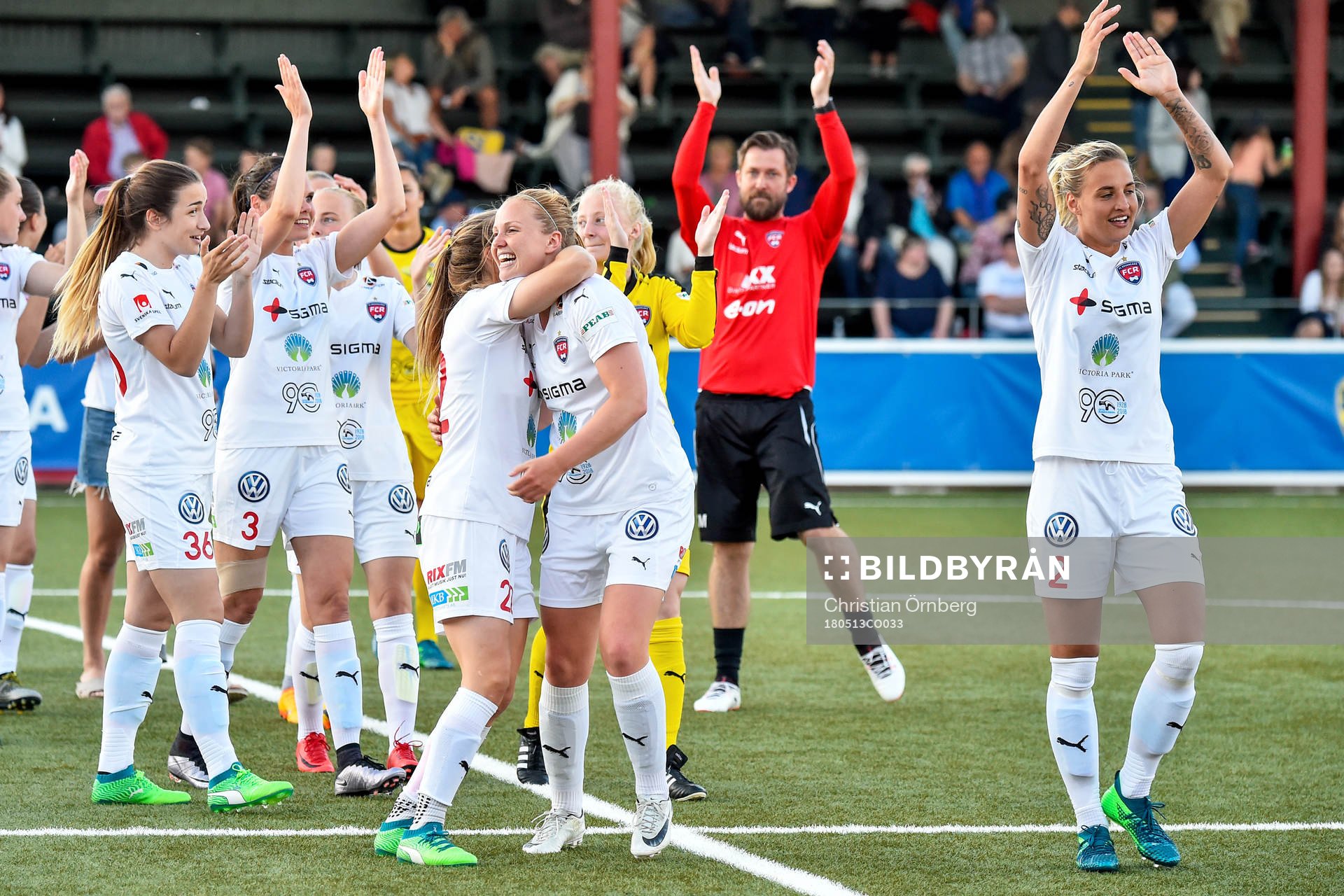 Rosengårds spelare jublar