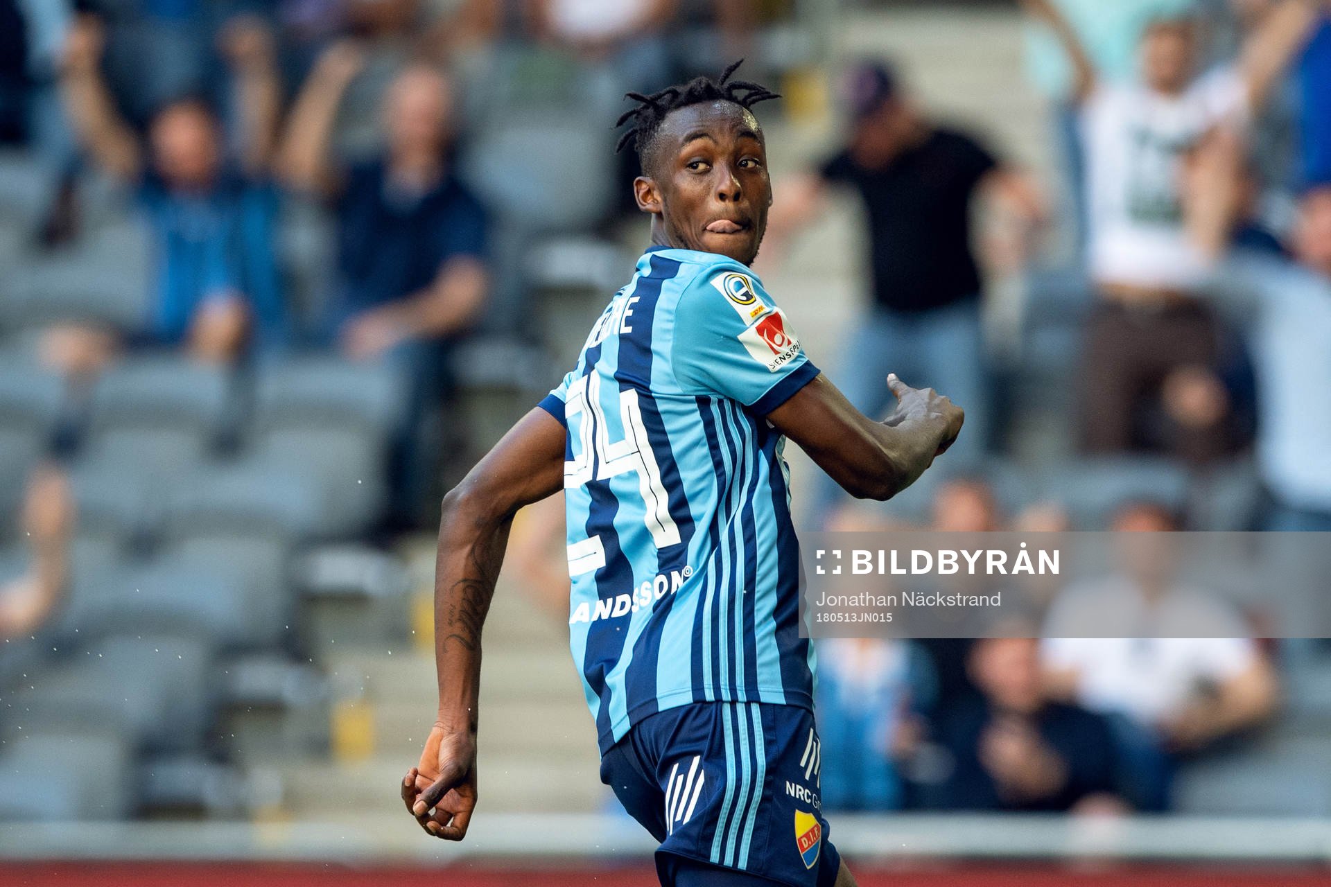 Djurgårdens Philana Tinotenda Kadewere jublar efter 1-0 under fotbollsmatchen i Allsvenskan mellan Djurgården och Dalkurd den 13 Maj 2018 i Stockholm.