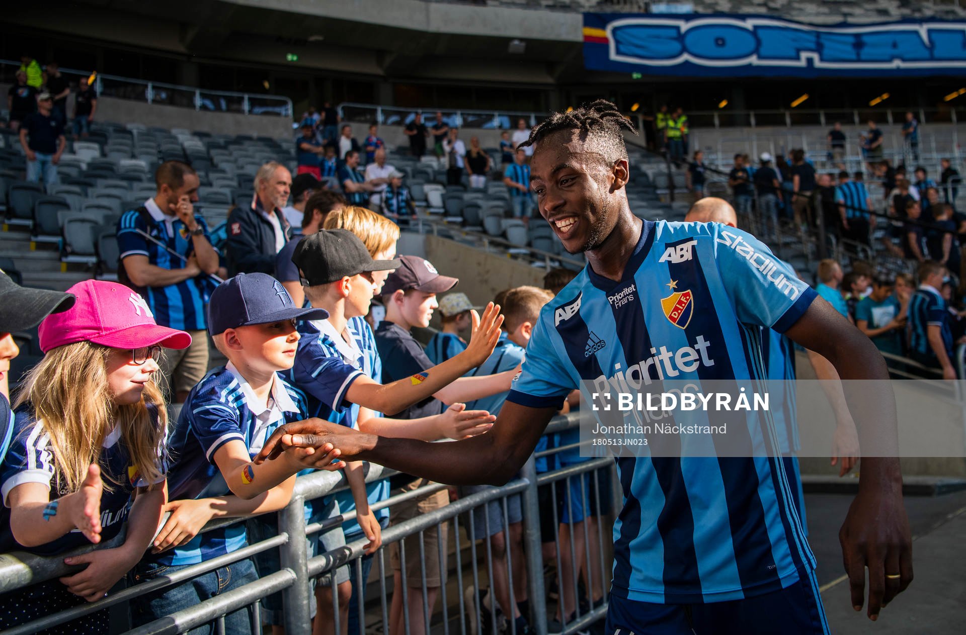 Djurgårdens Tinotenda Kadewere jublar
