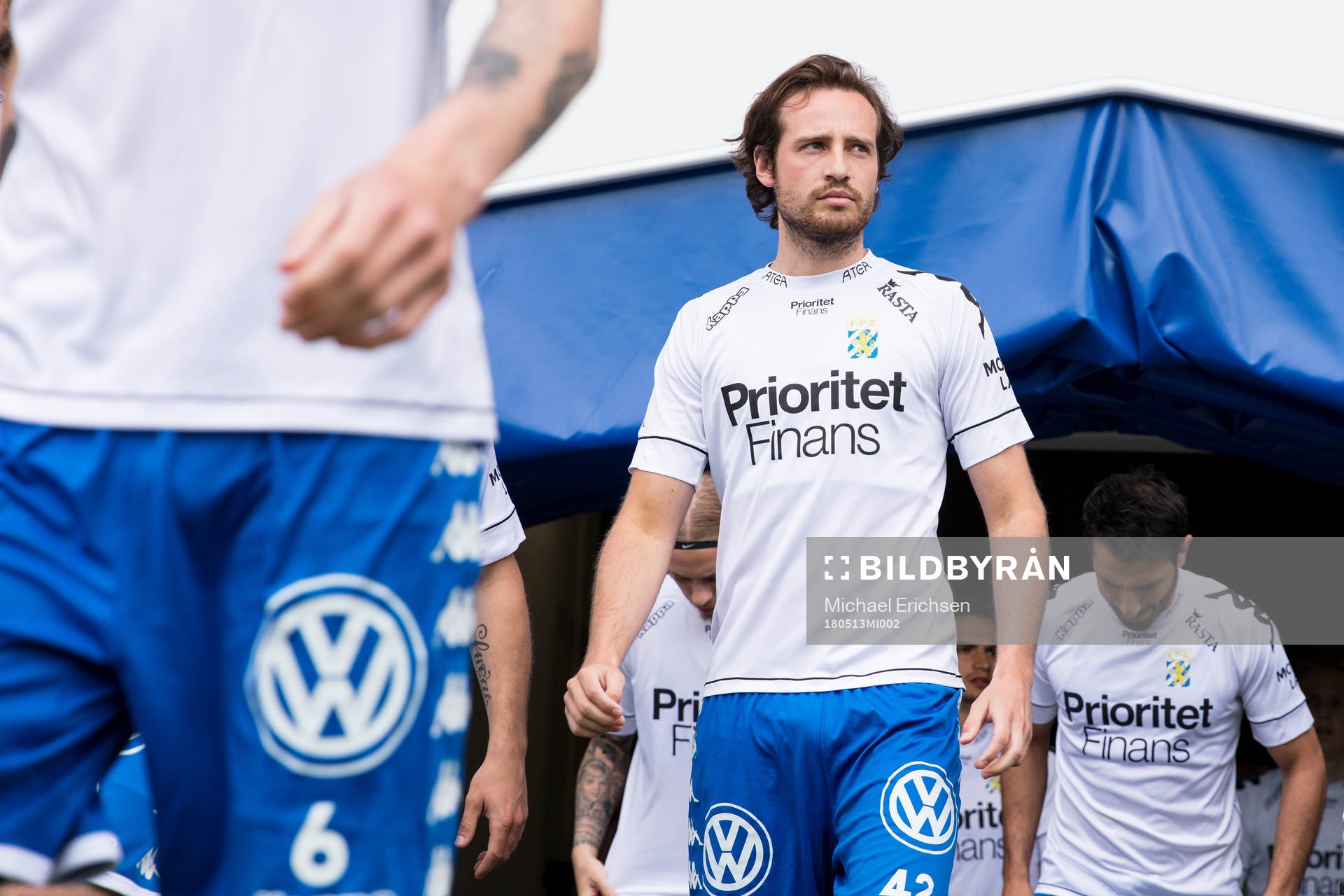 IFK Göteborgs Mikkel Diskerud på väg in att värma upp