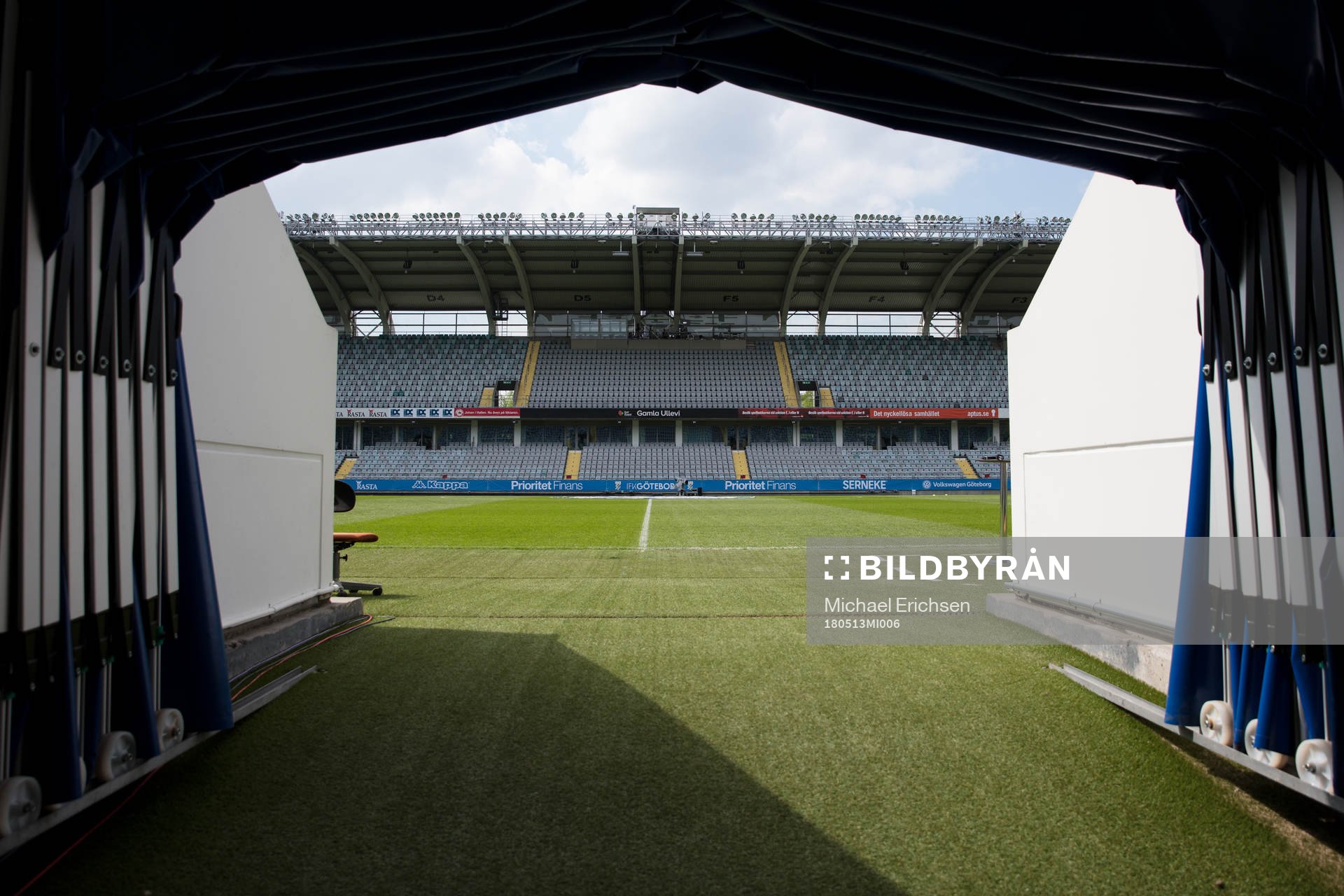 Arena Gamla Ullevi sett från spelargången innan