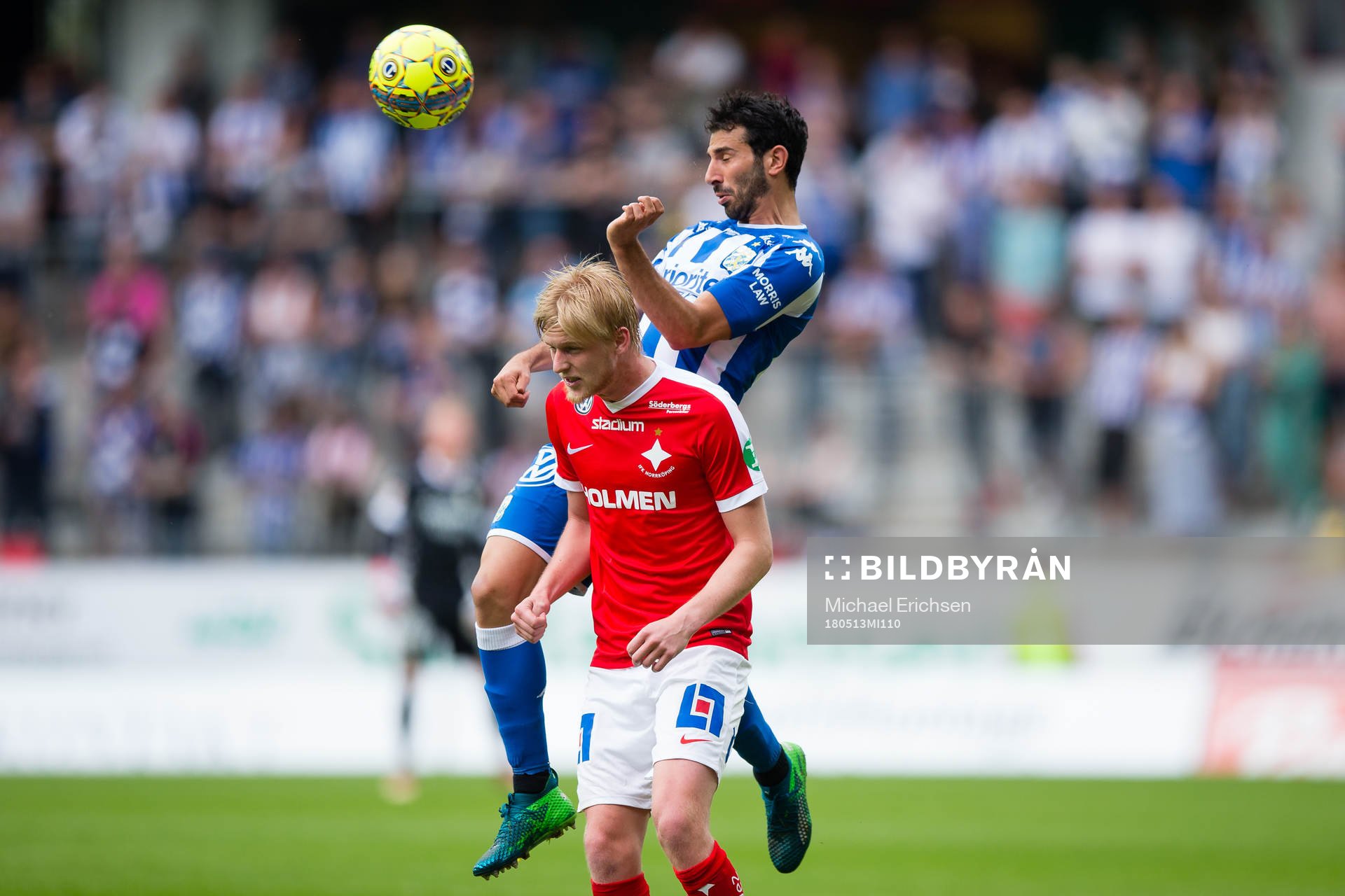 IFK Göteborgs André Calisir vinner en nickduell mot