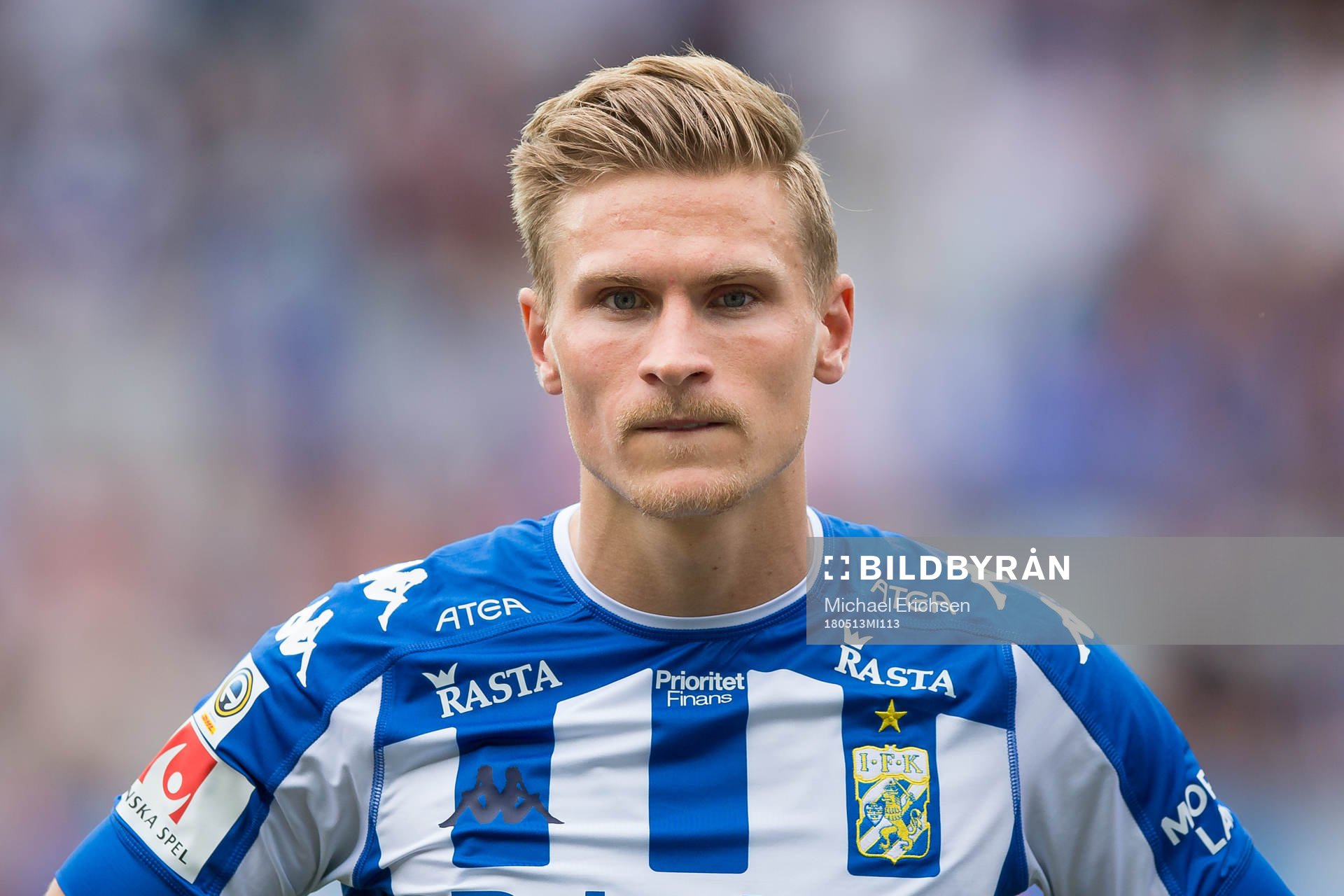 IFK Göteborgs Carl Starfelt innan fotbollsmatchen i