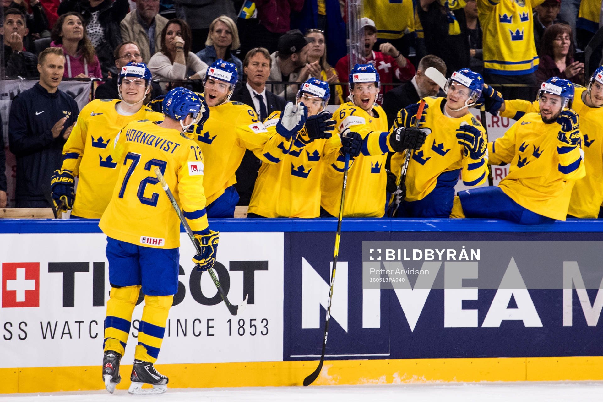 Sveriges Patric Hörnqvist jublar med båset